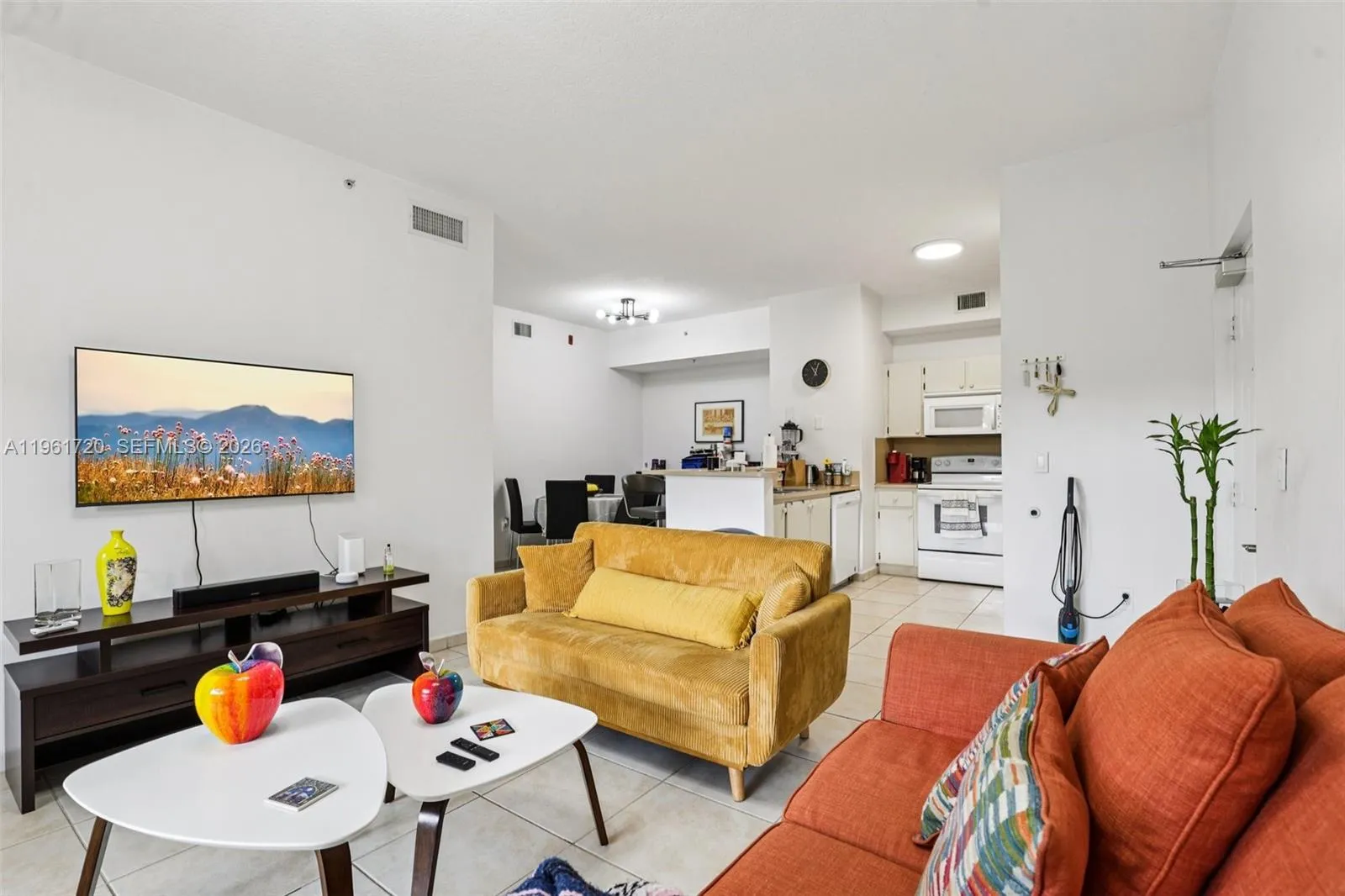 7200 Nw 114th Ave 106, Doral, Florida 33178, Doral, Florida 33178, 2 Bedrooms Bedrooms, ,2 BathroomsBathrooms,Residential,For Sale,7200 Nw 114th Ave 106, Doral, Florida 33178,A11961720