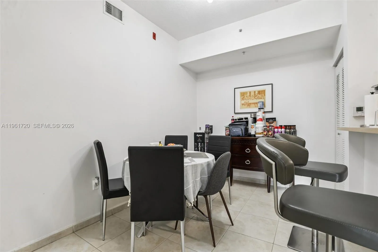 7200 Nw 114th Ave 106, Doral, Florida 33178, Doral, Florida 33178, 2 Bedrooms Bedrooms, ,2 BathroomsBathrooms,Residential,For Sale,7200 Nw 114th Ave 106, Doral, Florida 33178,A11961720