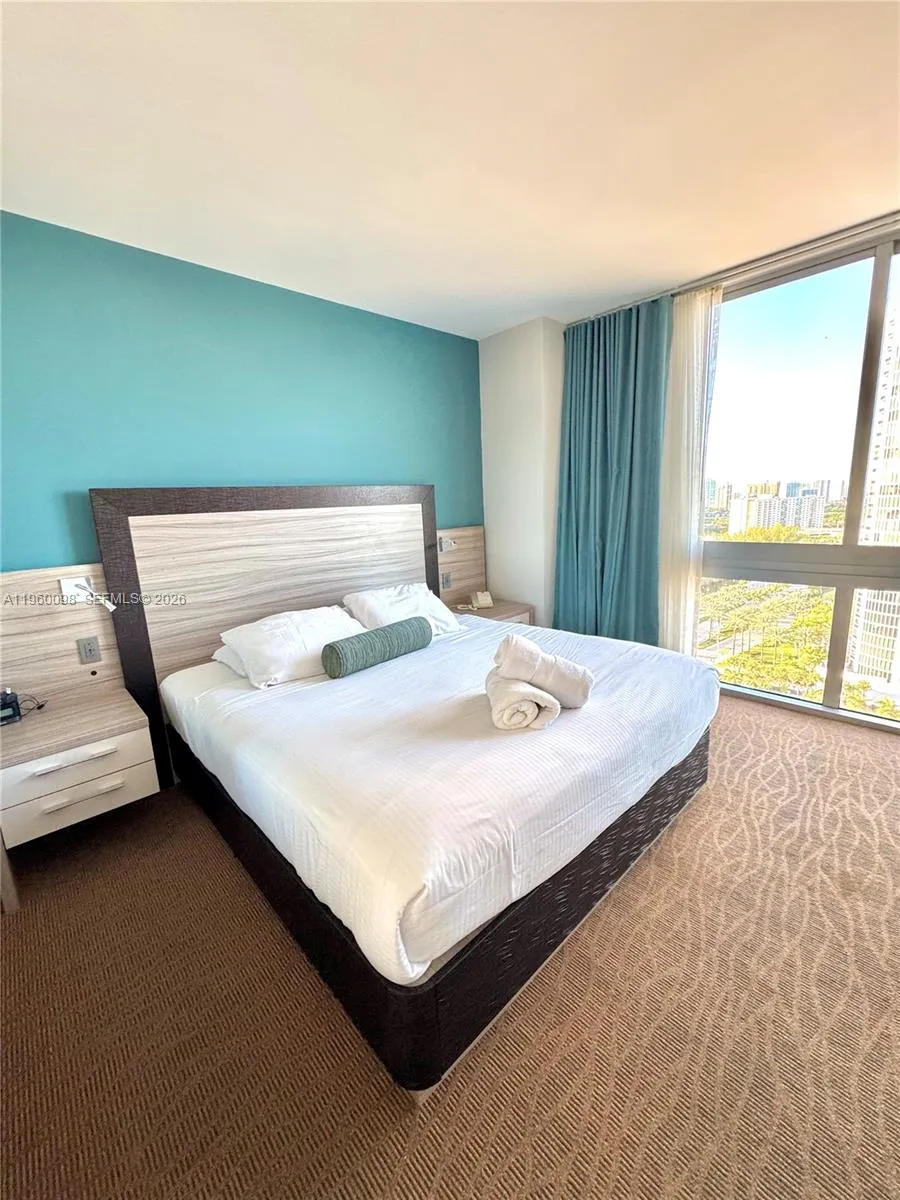 18683 Collins Ave 2006, Sunny Isles Beach, Florida, Sunny Isles Beach, Florida 33160, 1 Bedroom Bedrooms, ,1 BathroomBathrooms,Residential,For Sale,18683 Collins Ave 2006, Sunny Isles Beach, Florida,A11960098