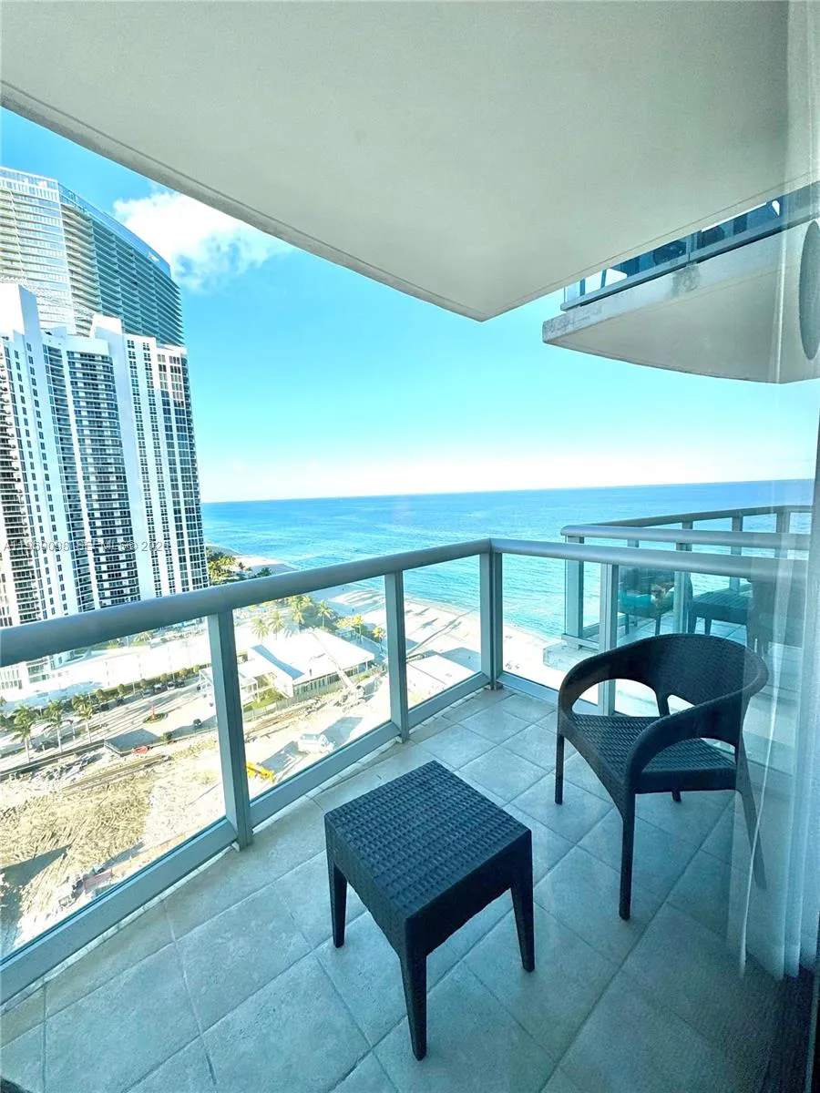 18683 Collins Ave 2006, Sunny Isles Beach, Florida, Sunny Isles Beach, Florida 33160, 1 Bedroom Bedrooms, ,1 BathroomBathrooms,Residential,For Sale,18683 Collins Ave 2006, Sunny Isles Beach, Florida,A11960098
