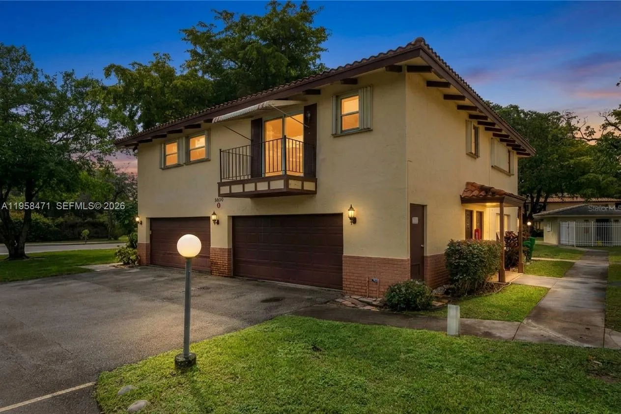 8800 Nw 30th St 11-4, Coral Springs, Florida 33065, Coral Springs, Florida 33065, 2 Bedrooms Bedrooms, ,1 BathroomBathrooms,Residential Lease,For Rent,8800 Nw 30th St 11-4, Coral Springs, Florida 33065,A11958471