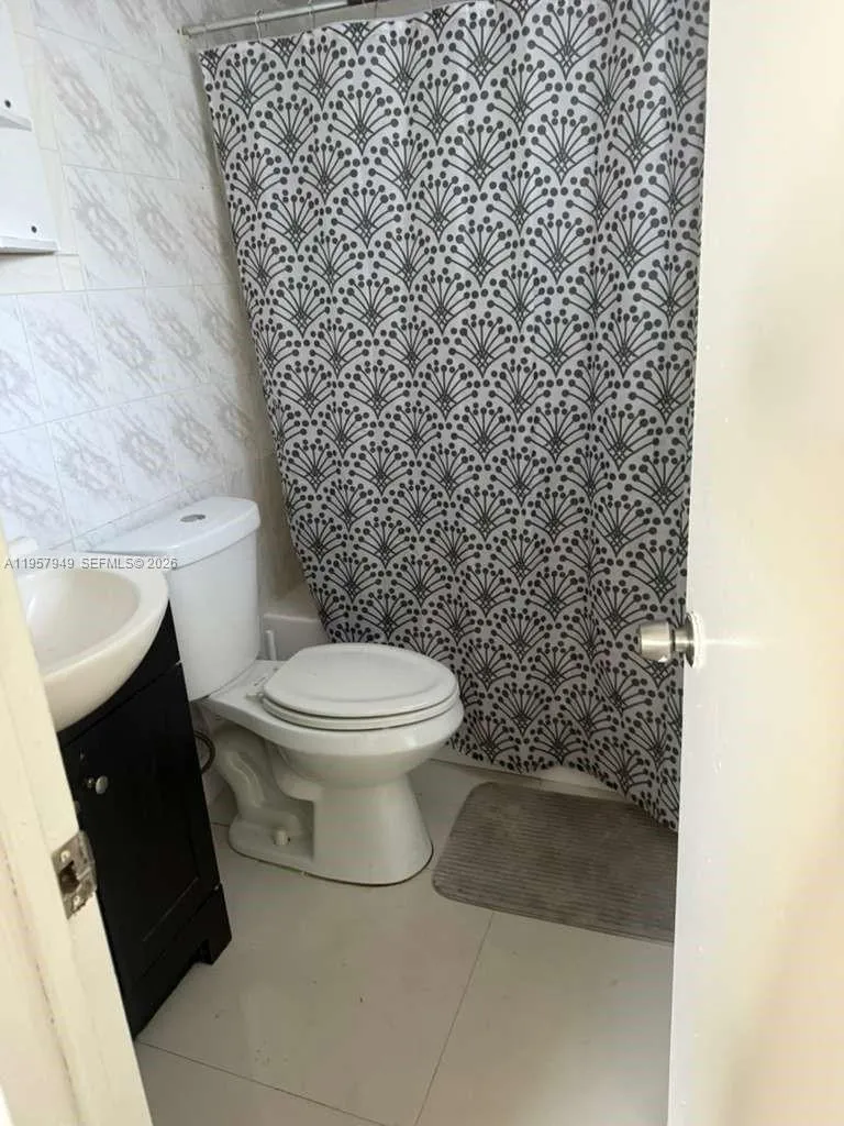 3100 Nw 91st St 3100, Miami, Florida 33147, Miami, Florida 33147, 1 Bedroom Bedrooms, ,1 BathroomBathrooms,Residential Lease,For Rent,3100 Nw 91st St 3100, Miami, Florida 33147,A11957949