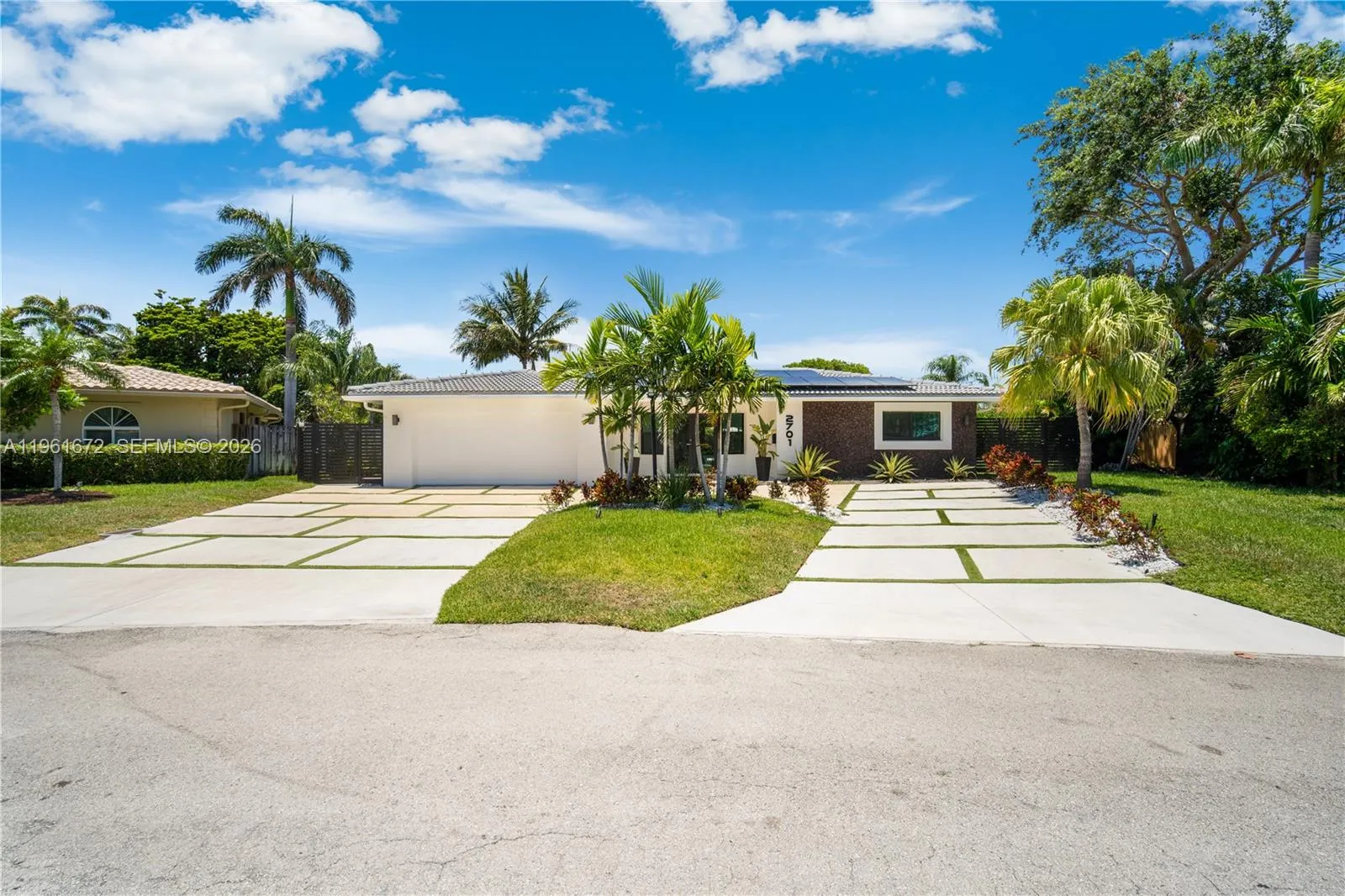 2701 Ne 52nd St, Lighthouse Point, Florida 33064, Lighthouse Point, Florida 33064, 3 Bedrooms Bedrooms, ,3 BathroomsBathrooms,Residential,For Sale,2701 Ne 52nd St, Lighthouse Point, Florida 33064,A11961672