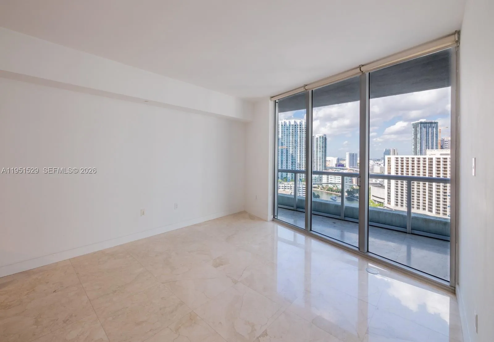 465 Brickell Ave 2304, Miami, Florida 33131, Miami, Florida 33131, 1 Bedroom Bedrooms, ,1 BathroomBathrooms,Residential,For Sale,465 Brickell Ave 2304, Miami, Florida 33131,A11951529