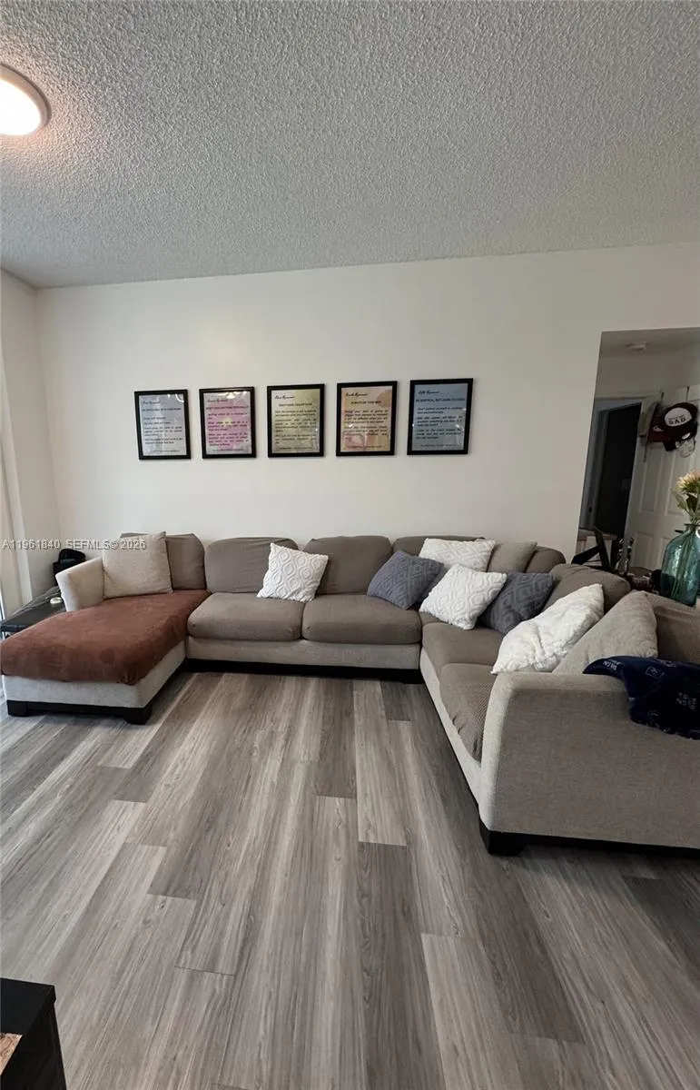 9725 Nw 52nd St 114, Doral, Florida 33178, Doral, Florida 33178, 3 Bedrooms Bedrooms, ,2 BathroomsBathrooms,Residential Lease,For Rent,9725 Nw 52nd St 114, Doral, Florida 33178,A11961840
