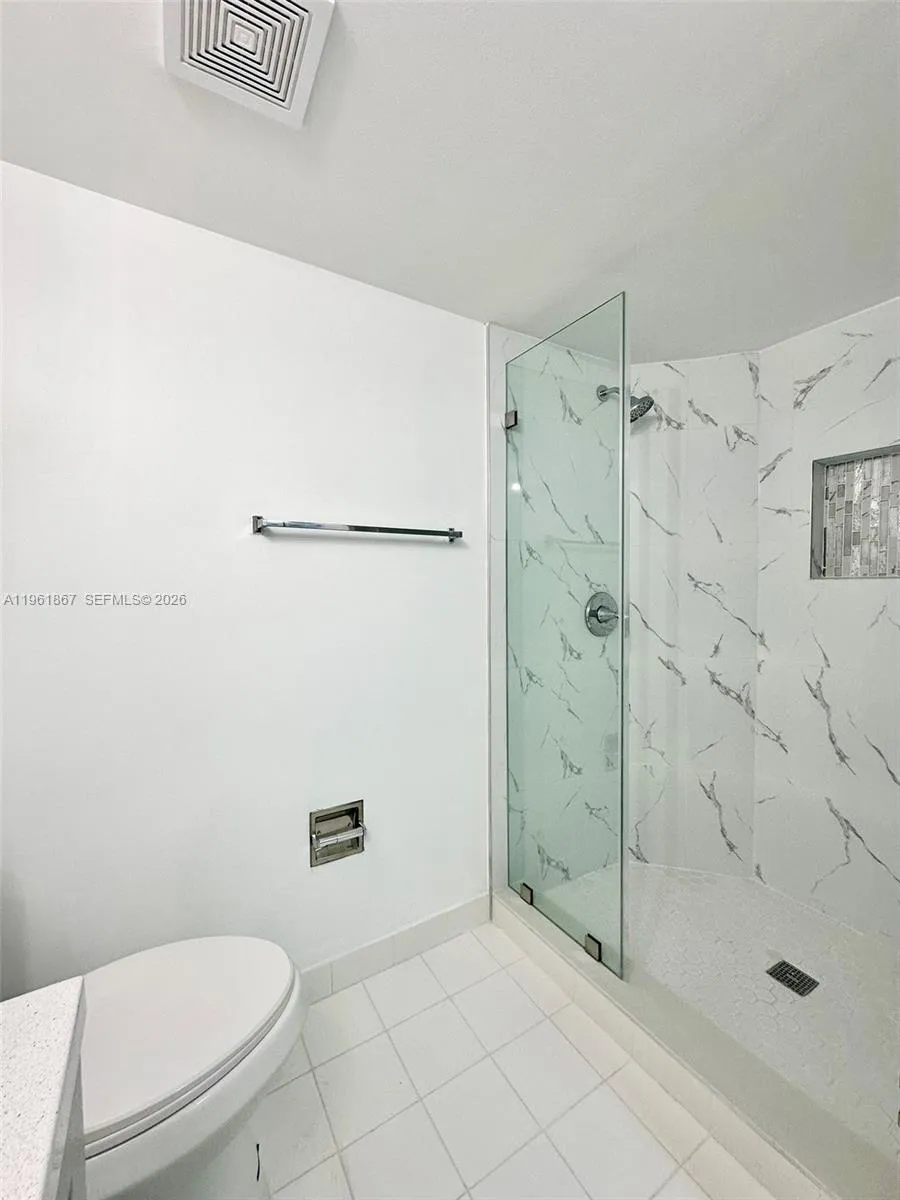 10237 Nw 9th St Cir 210-4, Miami, Florida 33172, Miami, Florida 33172, 2 Bedrooms Bedrooms, ,2 BathroomsBathrooms,Residential Lease,For Rent,10237 Nw 9th St Cir 210-4, Miami, Florida 33172,A11961867
