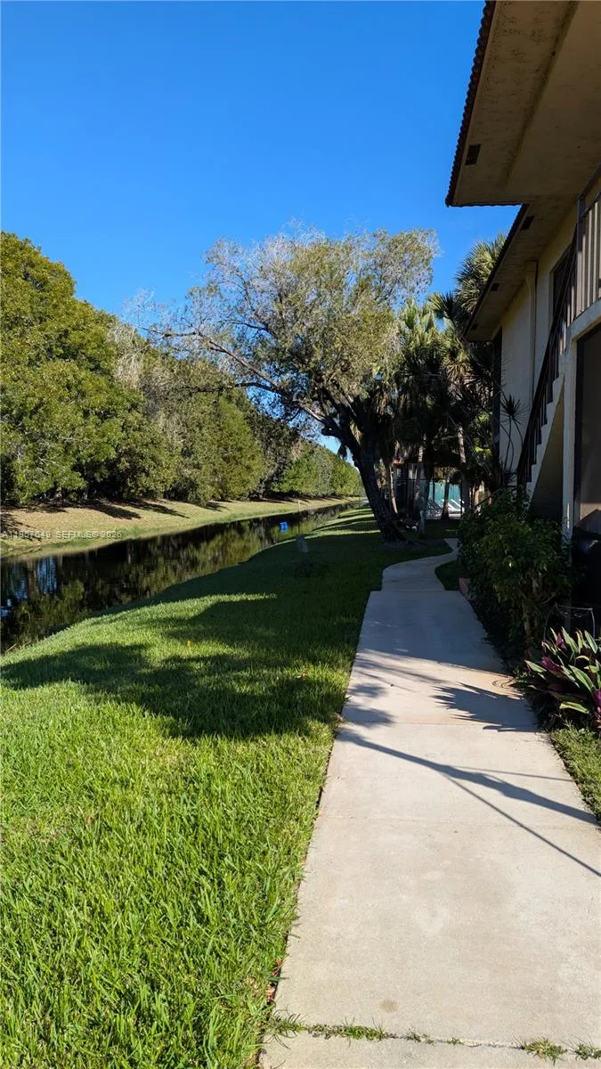 Side walk way