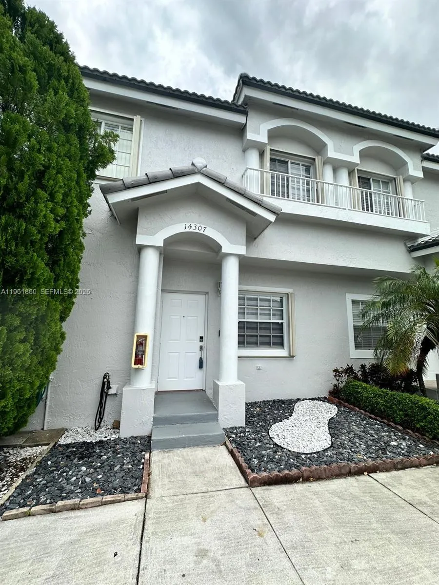 14307 Sw 120th Ct 4-8, Miami, Florida 33186, Miami, Florida 33186, 3 Bedrooms Bedrooms, ,2 BathroomsBathrooms,Residential Lease,For Rent,14307 Sw 120th Ct 4-8, Miami, Florida 33186,A11961880
