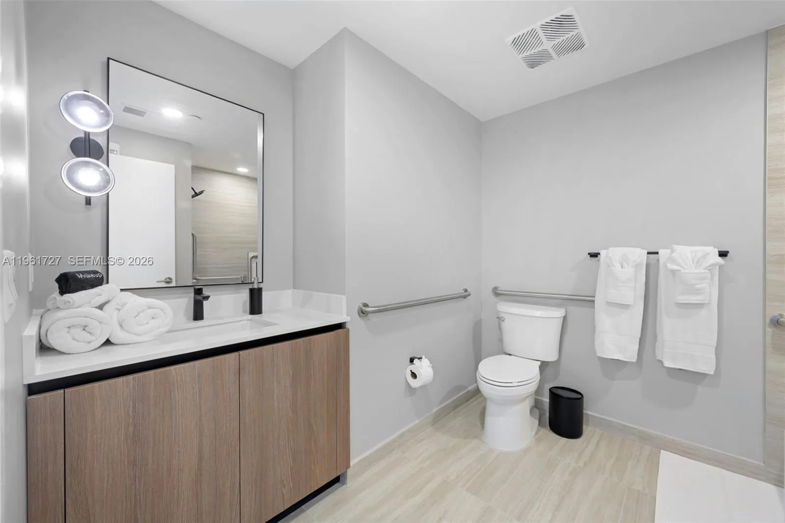 580 72nd St 1210, Miami Beach, Florida 33141, Miami Beach, Florida 33141, 2 Bedrooms Bedrooms, ,2 BathroomsBathrooms,Residential,For Sale,580 72nd St 1210, Miami Beach, Florida 33141,A11961727