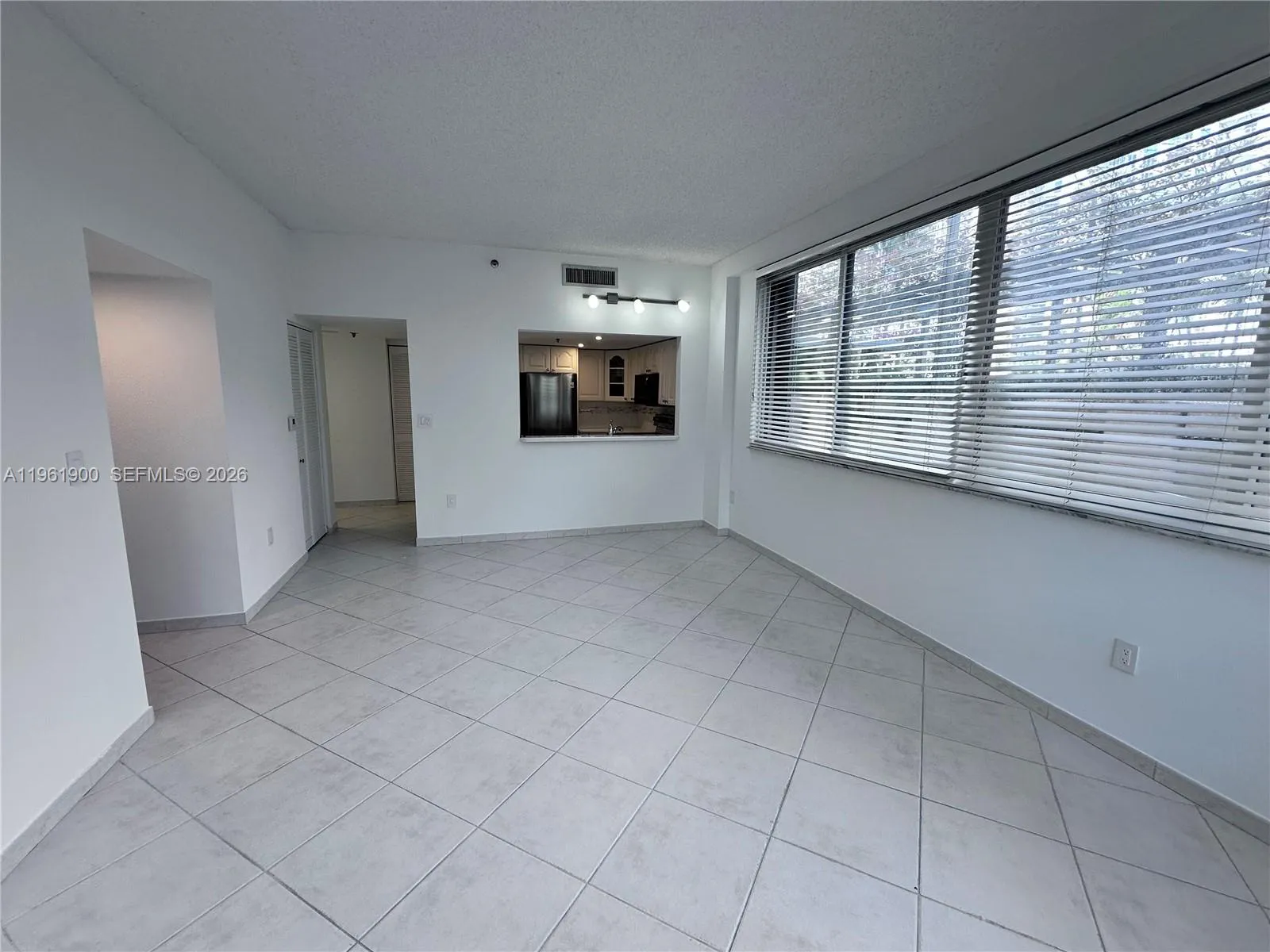 540 Brickell Key Dr 302, Miami, Florida 33131, Miami, Florida 33131, 1 Bedroom Bedrooms, ,1 BathroomBathrooms,Residential,For Sale,540 Brickell Key Dr 302, Miami, Florida 33131,A11961900