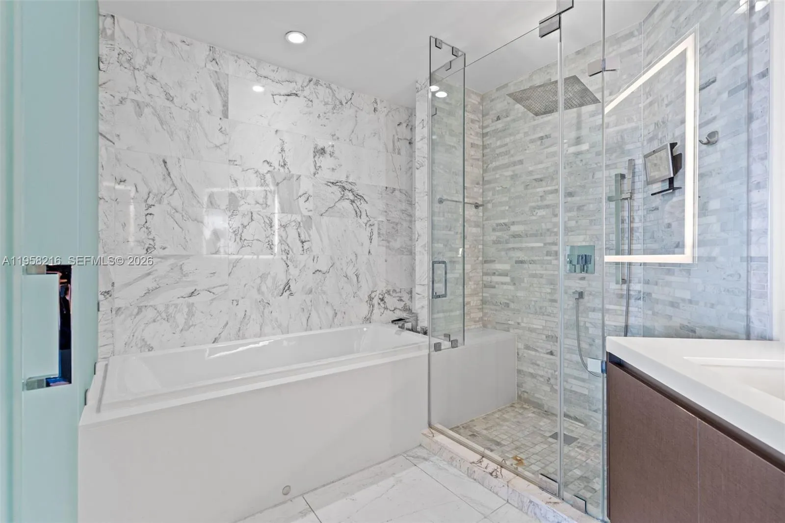 851 Ne 1st Ave, Miami, Florida 33132, Miami, Florida 33132, 1 Bedroom Bedrooms, 1 Room Rooms,2 BathroomsBathrooms,Residential,For Sale,851 Ne 1st Ave, Miami, Florida 33132,A11958216