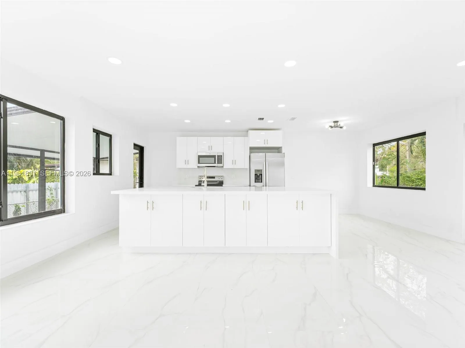 2500 Sw 23rd Ter, Miami, Florida 33145, Miami, Florida 33145, 3 Bedrooms Bedrooms, ,2 BathroomsBathrooms,Residential,For Sale,2500 Sw 23rd Ter, Miami, Florida 33145,A11961891