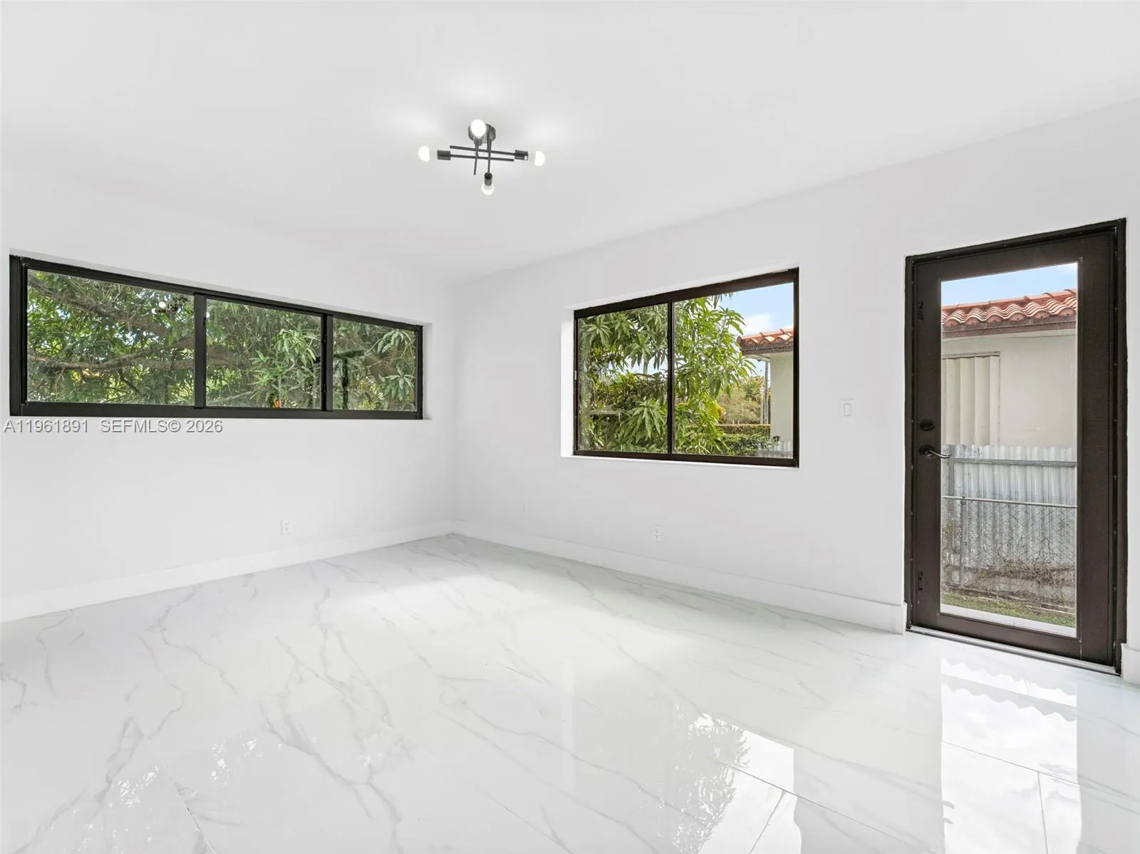 2500 Sw 23rd Ter, Miami, Florida 33145, Miami, Florida 33145, 3 Bedrooms Bedrooms, ,2 BathroomsBathrooms,Residential,For Sale,2500 Sw 23rd Ter, Miami, Florida 33145,A11961891