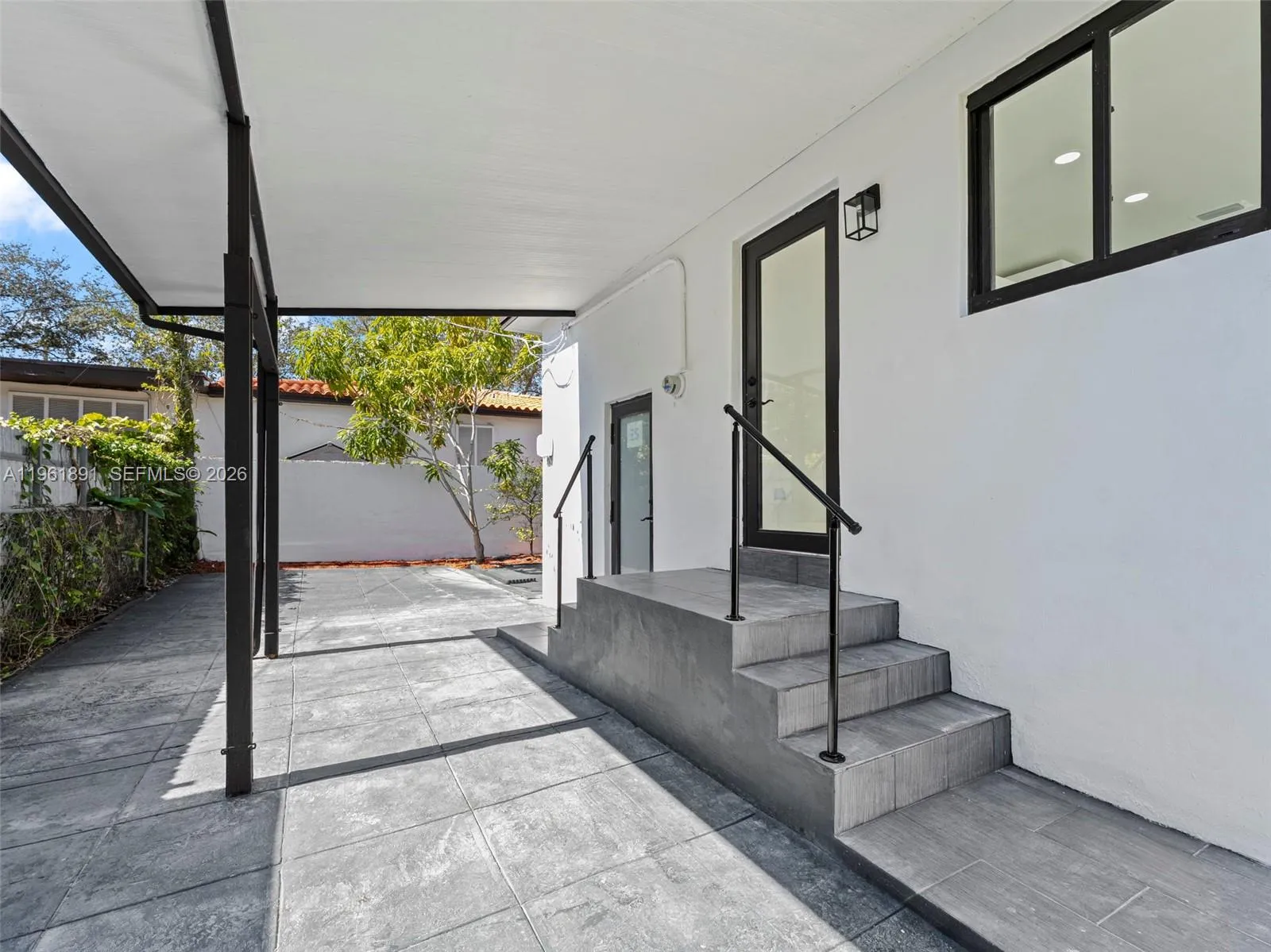 2500 Sw 23rd Ter, Miami, Florida 33145, Miami, Florida 33145, 3 Bedrooms Bedrooms, ,2 BathroomsBathrooms,Residential,For Sale,2500 Sw 23rd Ter, Miami, Florida 33145,A11961891