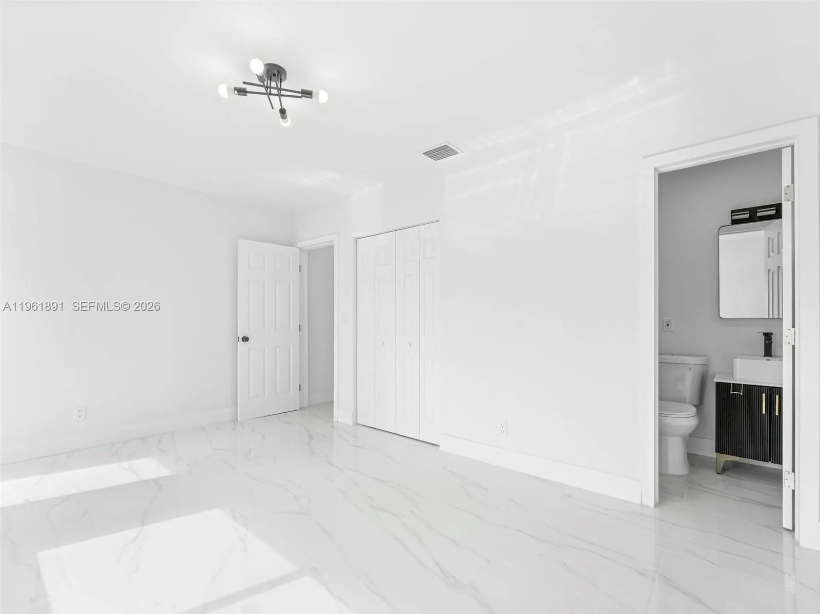 2500 Sw 23rd Ter, Miami, Florida 33145, Miami, Florida 33145, 3 Bedrooms Bedrooms, ,2 BathroomsBathrooms,Residential,For Sale,2500 Sw 23rd Ter, Miami, Florida 33145,A11961891