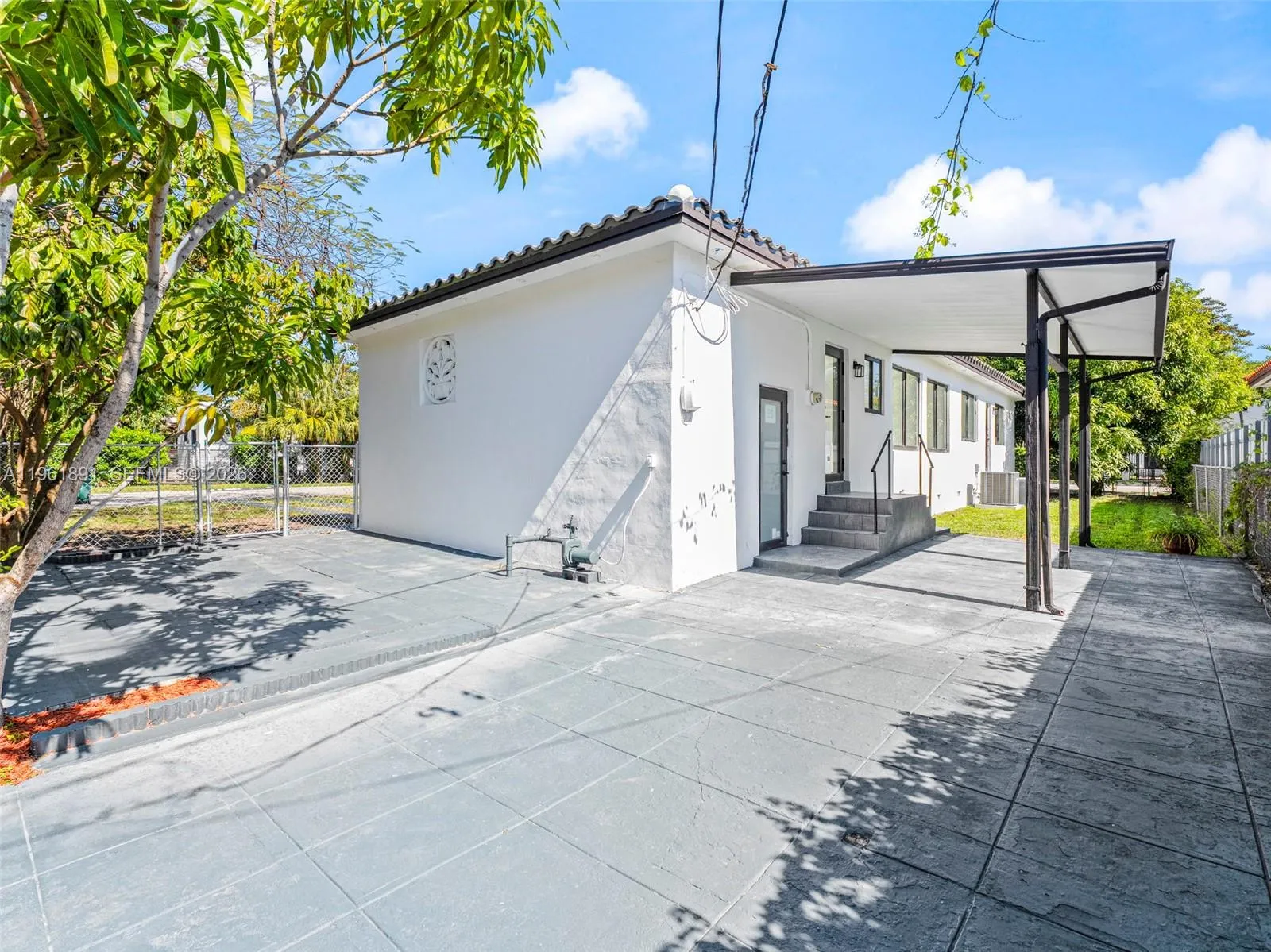 2500 Sw 23rd Ter, Miami, Florida 33145, Miami, Florida 33145, 3 Bedrooms Bedrooms, ,2 BathroomsBathrooms,Residential,For Sale,2500 Sw 23rd Ter, Miami, Florida 33145,A11961891