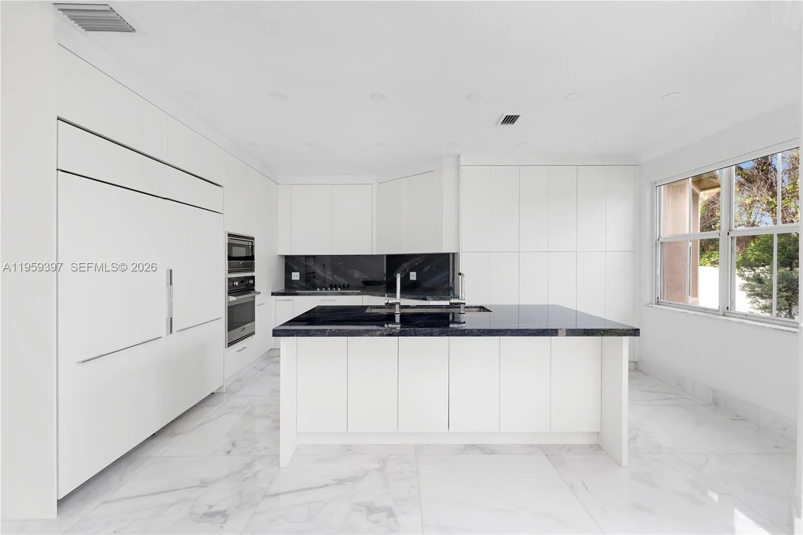 11321 Nw 79th Ln, Doral, Florida 33178, Doral, Florida 33178, 4 Bedrooms Bedrooms, 6 Rooms Rooms,3 BathroomsBathrooms,Residential,For Sale,11321 Nw 79th Ln, Doral, Florida 33178,A11959397