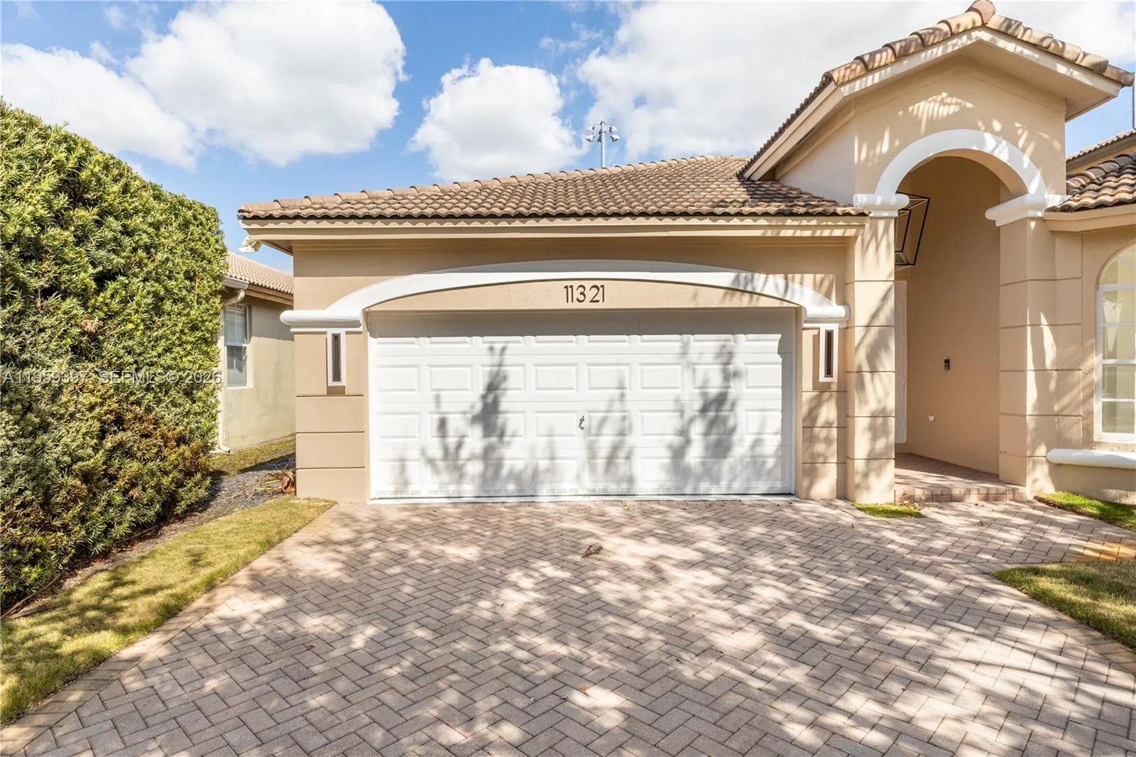 11321 Nw 79th Ln, Doral, Florida 33178, Doral, Florida 33178, 4 Bedrooms Bedrooms, 6 Rooms Rooms,3 BathroomsBathrooms,Residential,For Sale,11321 Nw 79th Ln, Doral, Florida 33178,A11959397