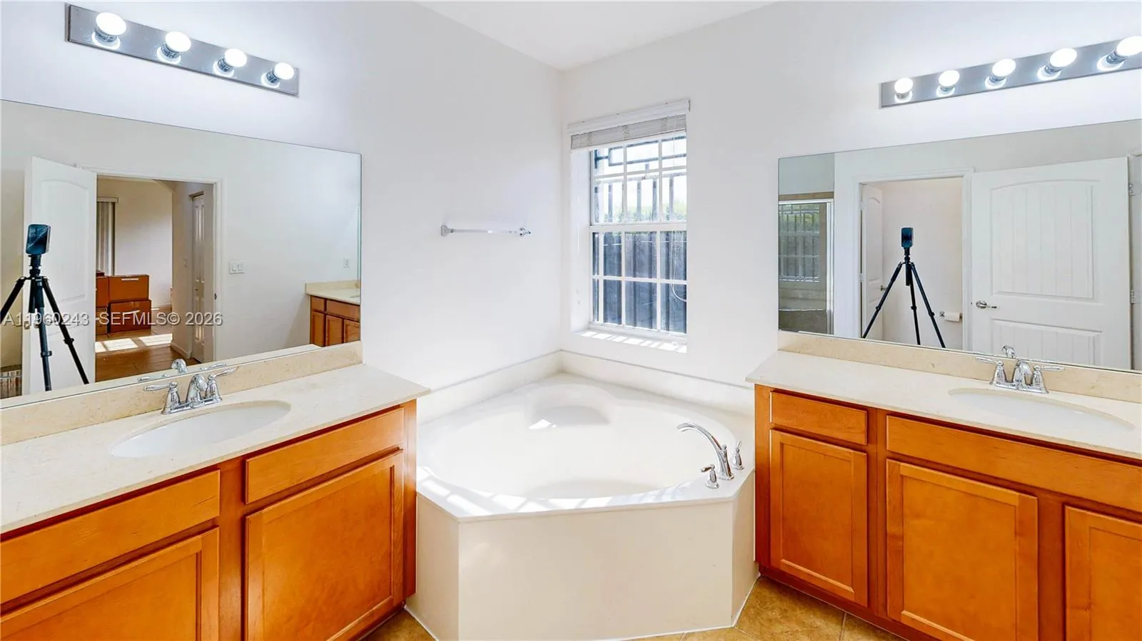 12922 Sw 221st St, Miami, Florida 33170, Miami, Florida 33170, 4 Bedrooms Bedrooms, ,3 BathroomsBathrooms,Residential,For Sale,12922 Sw 221st St, Miami, Florida 33170,A11960243