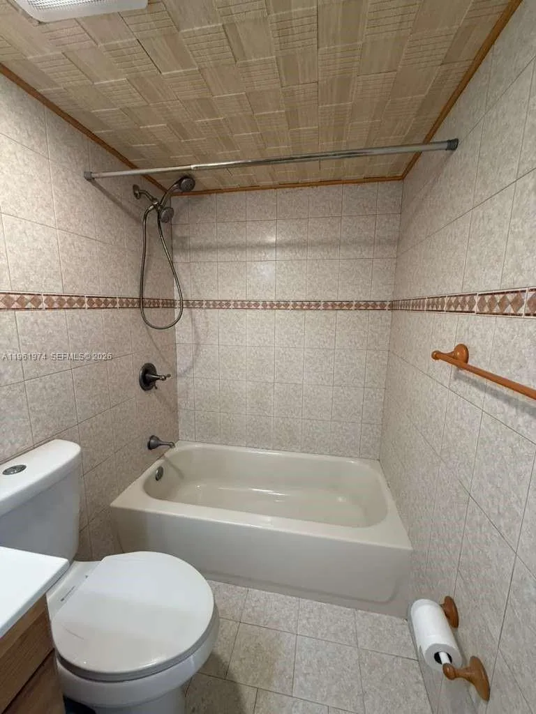 Bedroom #1 bathroom