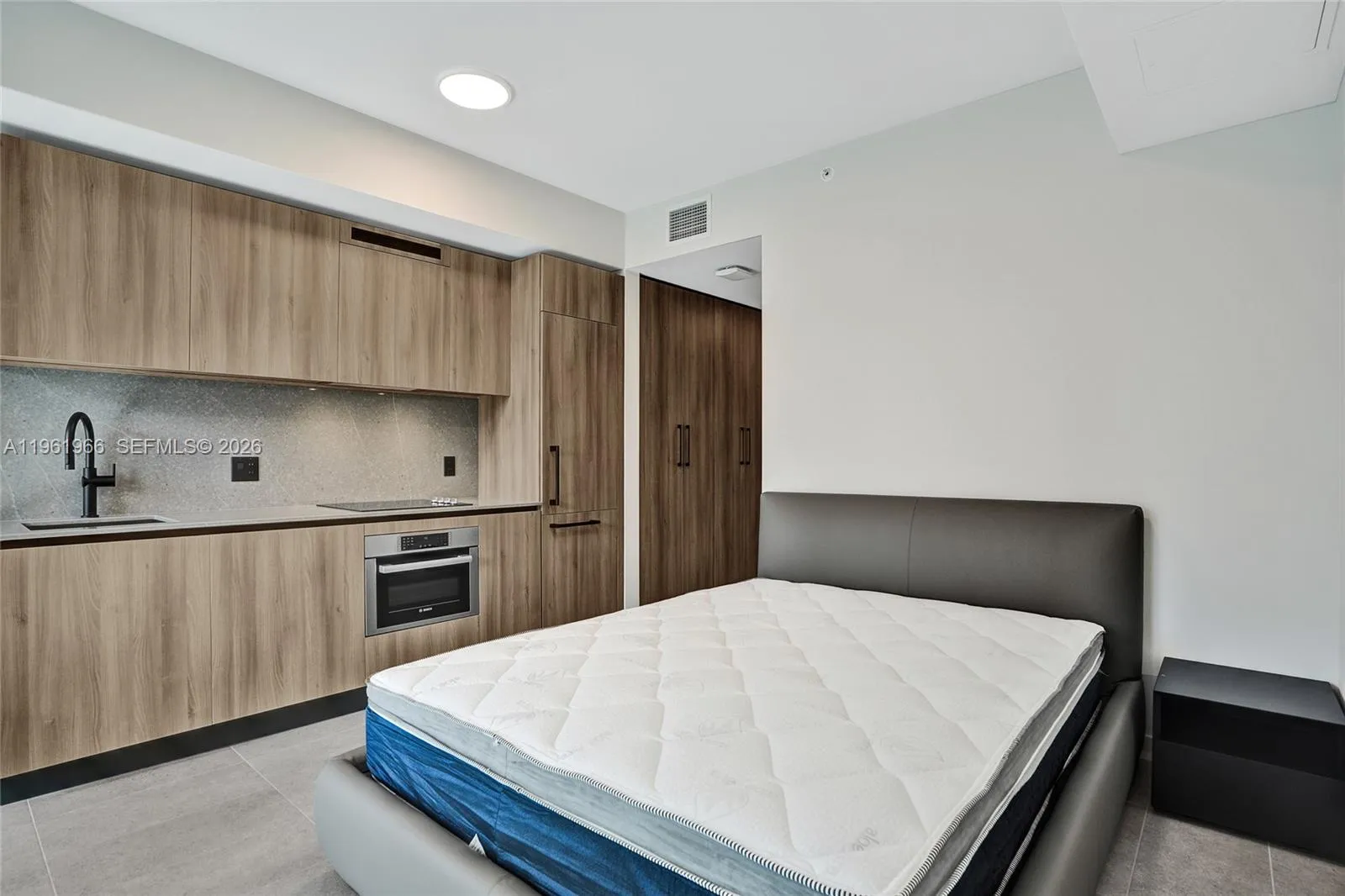 121 Ne 5th Street 1001b, Miami, Florida 33132, Miami, Florida 33132, ,1 BathroomBathrooms,Residential,For Sale,121 Ne 5th Street 1001b, Miami, Florida 33132,A11961966