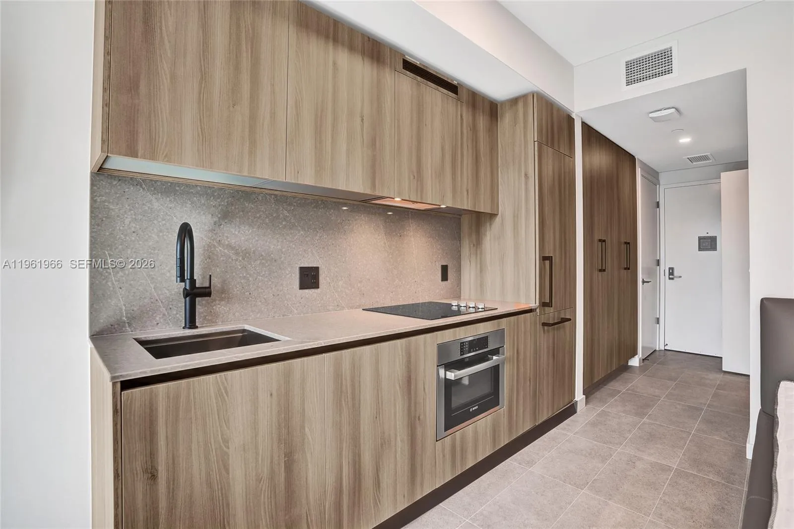 121 Ne 5th Street 1001b, Miami, Florida 33132, Miami, Florida 33132, ,1 BathroomBathrooms,Residential,For Sale,121 Ne 5th Street 1001b, Miami, Florida 33132,A11961966