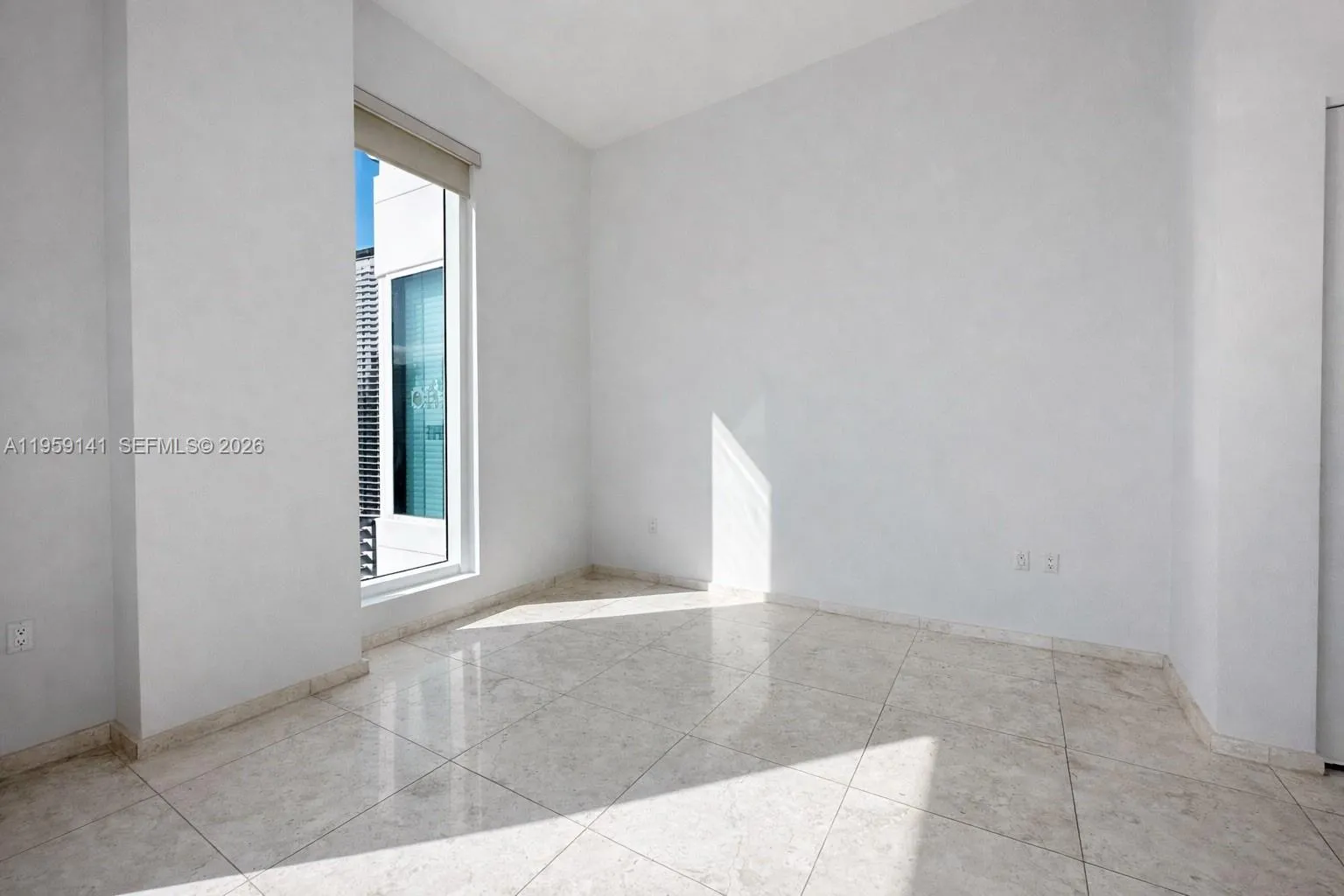 900 Brickell Key Blvd 2405, Miami, Florida 33131, Miami, Florida 33131, 2 Bedrooms Bedrooms, ,2 BathroomsBathrooms,Residential,For Sale,900 Brickell Key Blvd 2405, Miami, Florida 33131,A11959141