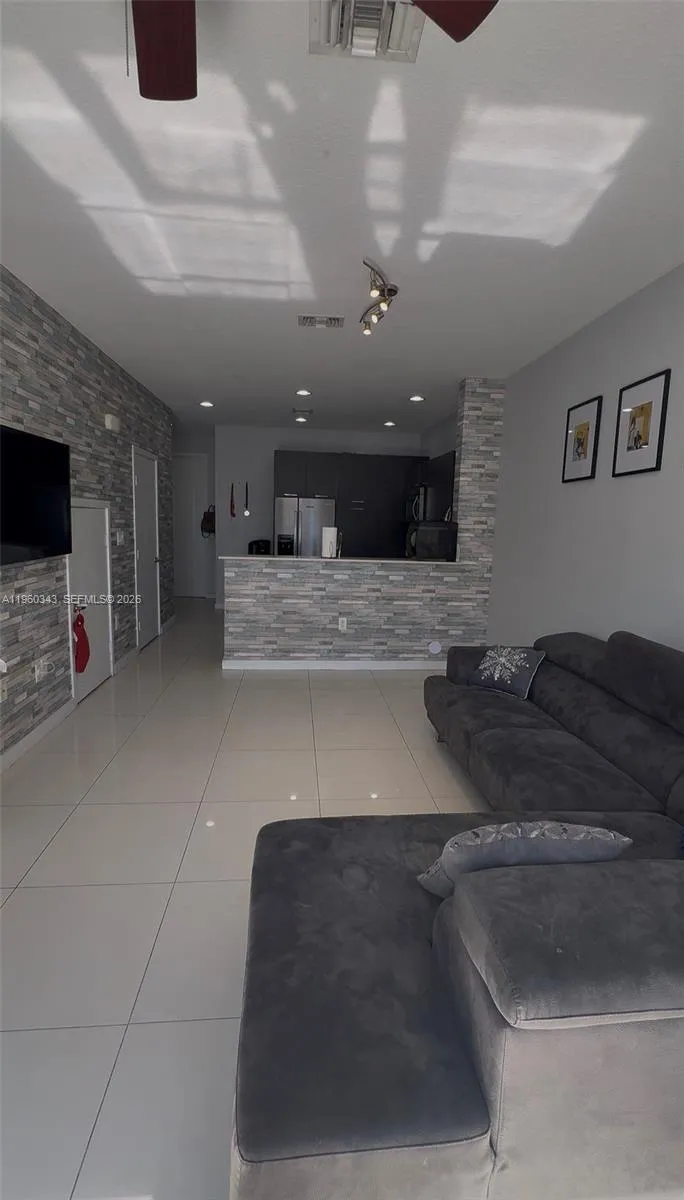 3568 Nw 13th St, Lauderhill, Florida 33311, Lauderhill, Florida 33311, 2 Bedrooms Bedrooms, ,2 BathroomsBathrooms,Residential,For Sale,3568 Nw 13th St, Lauderhill, Florida 33311,A11960343