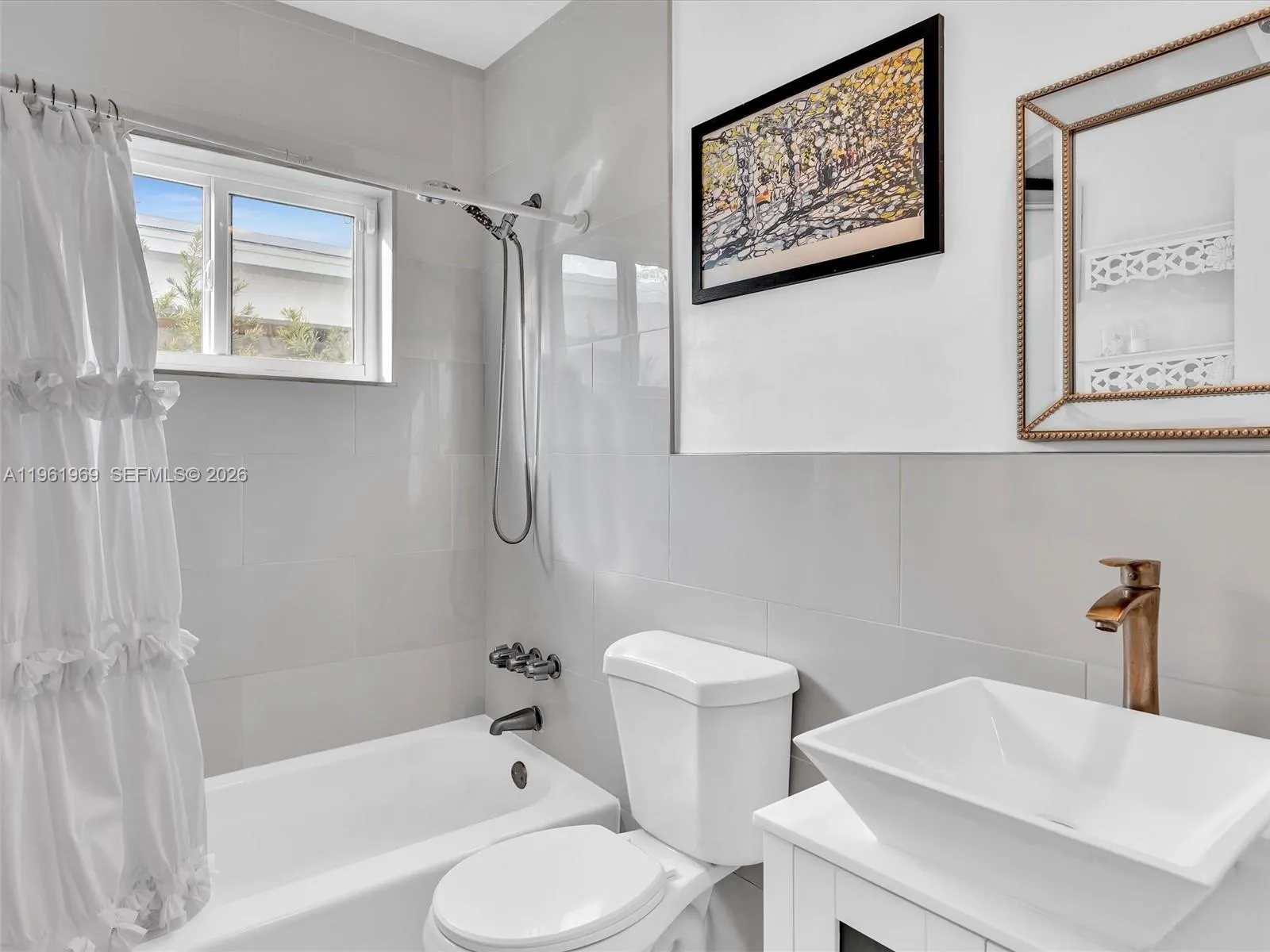 1400 S 19th Ave 1, Hollywood, Florida 33020, Hollywood, Florida 33020, 2 Bedrooms Bedrooms, ,1 BathroomBathrooms,Residential,For Sale,1400 S 19th Ave 1, Hollywood, Florida 33020,A11961969