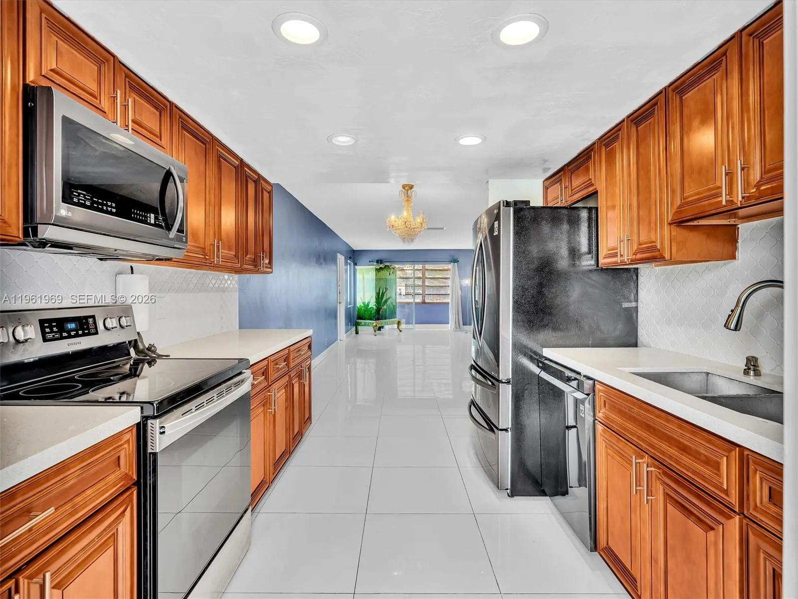 1400 S 19th Ave 1, Hollywood, Florida 33020, Hollywood, Florida 33020, 2 Bedrooms Bedrooms, ,1 BathroomBathrooms,Residential,For Sale,1400 S 19th Ave 1, Hollywood, Florida 33020,A11961969