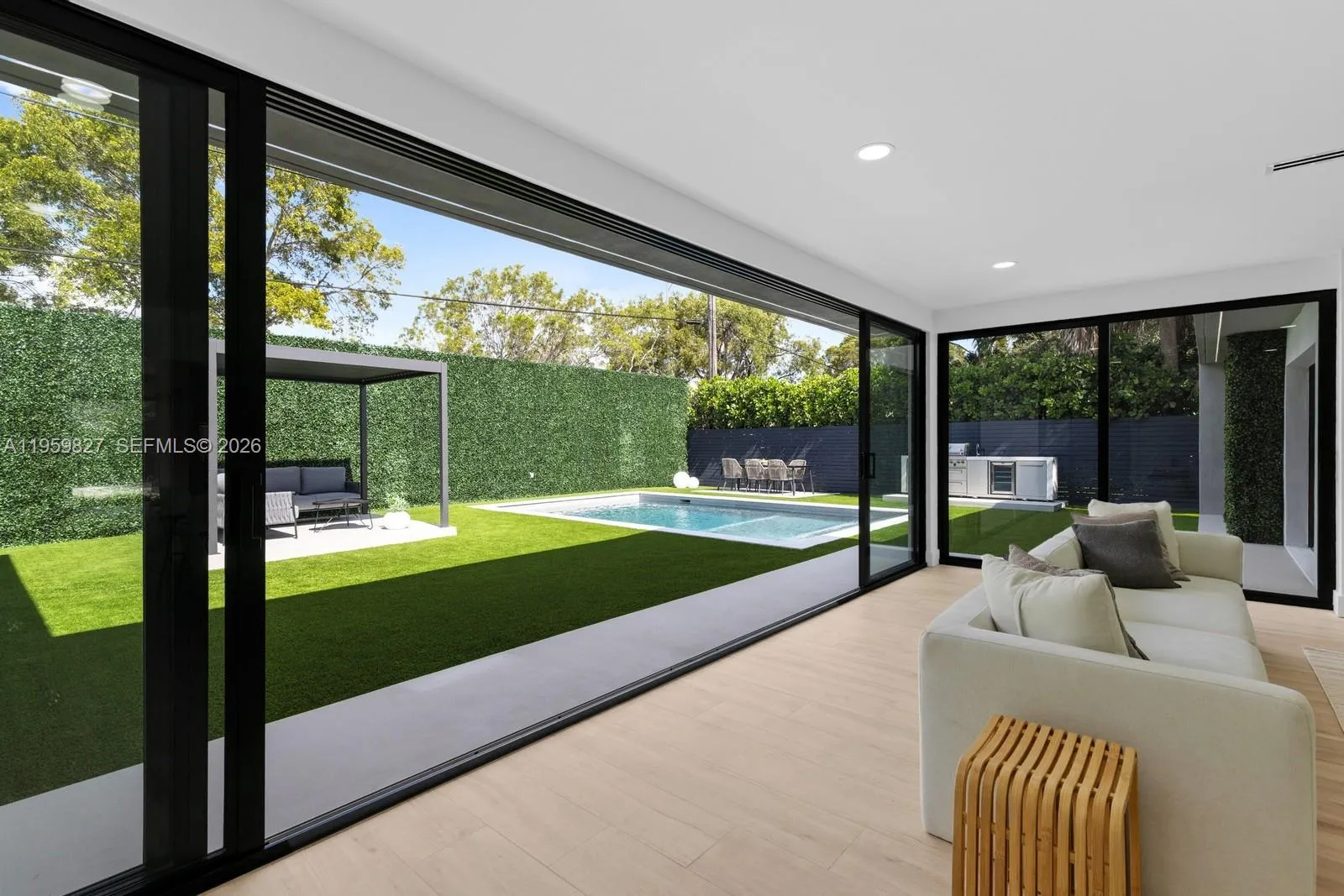 85 W Shore Dr W, Miami, Florida 33133, Miami, Florida 33133, 5 Bedrooms Bedrooms, ,5 BathroomsBathrooms,Residential,For Sale,85 W Shore Dr W, Miami, Florida 33133,A11959827