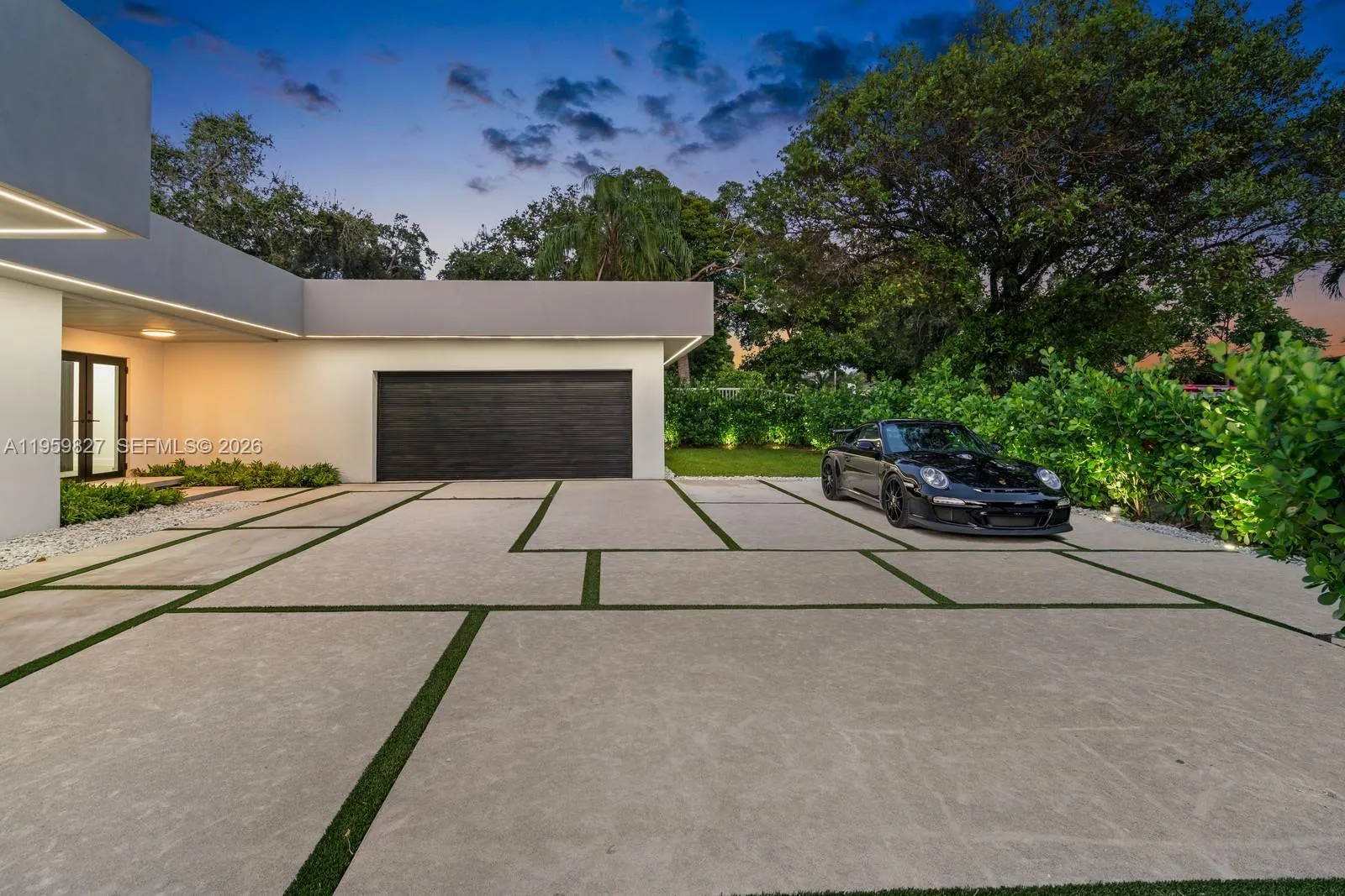 85 W Shore Dr W, Miami, Florida 33133, Miami, Florida 33133, 5 Bedrooms Bedrooms, ,5 BathroomsBathrooms,Residential,For Sale,85 W Shore Dr W, Miami, Florida 33133,A11959827
