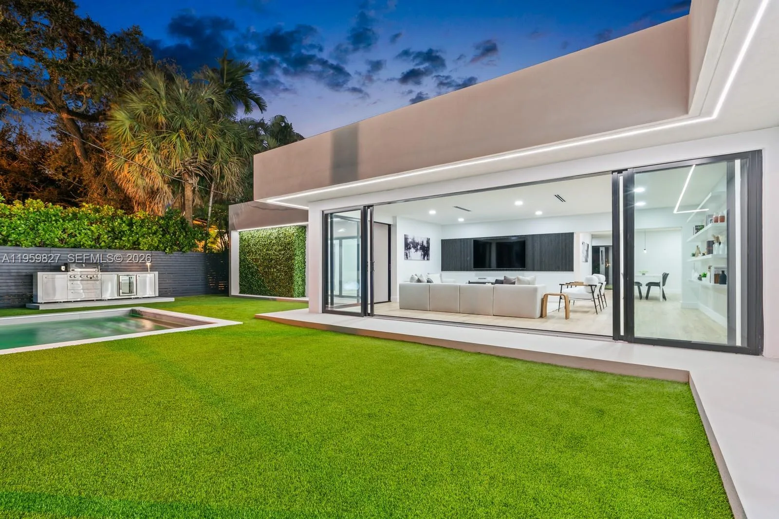 85 W Shore Dr W, Miami, Florida 33133, Miami, Florida 33133, 5 Bedrooms Bedrooms, ,5 BathroomsBathrooms,Residential,For Sale,85 W Shore Dr W, Miami, Florida 33133,A11959827