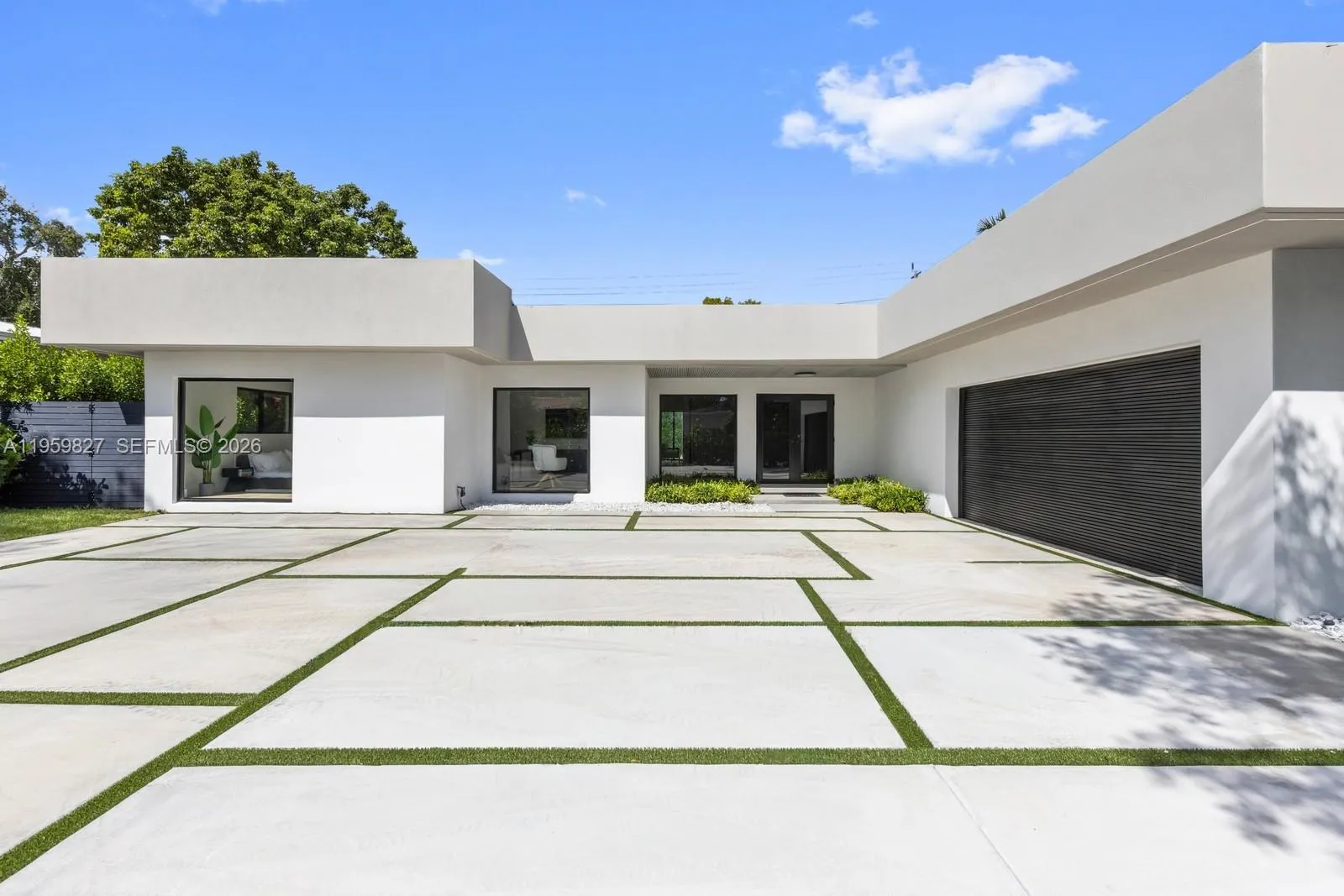 85 W Shore Dr W, Miami, Florida 33133, Miami, Florida 33133, 5 Bedrooms Bedrooms, ,5 BathroomsBathrooms,Residential,For Sale,85 W Shore Dr W, Miami, Florida 33133,A11959827