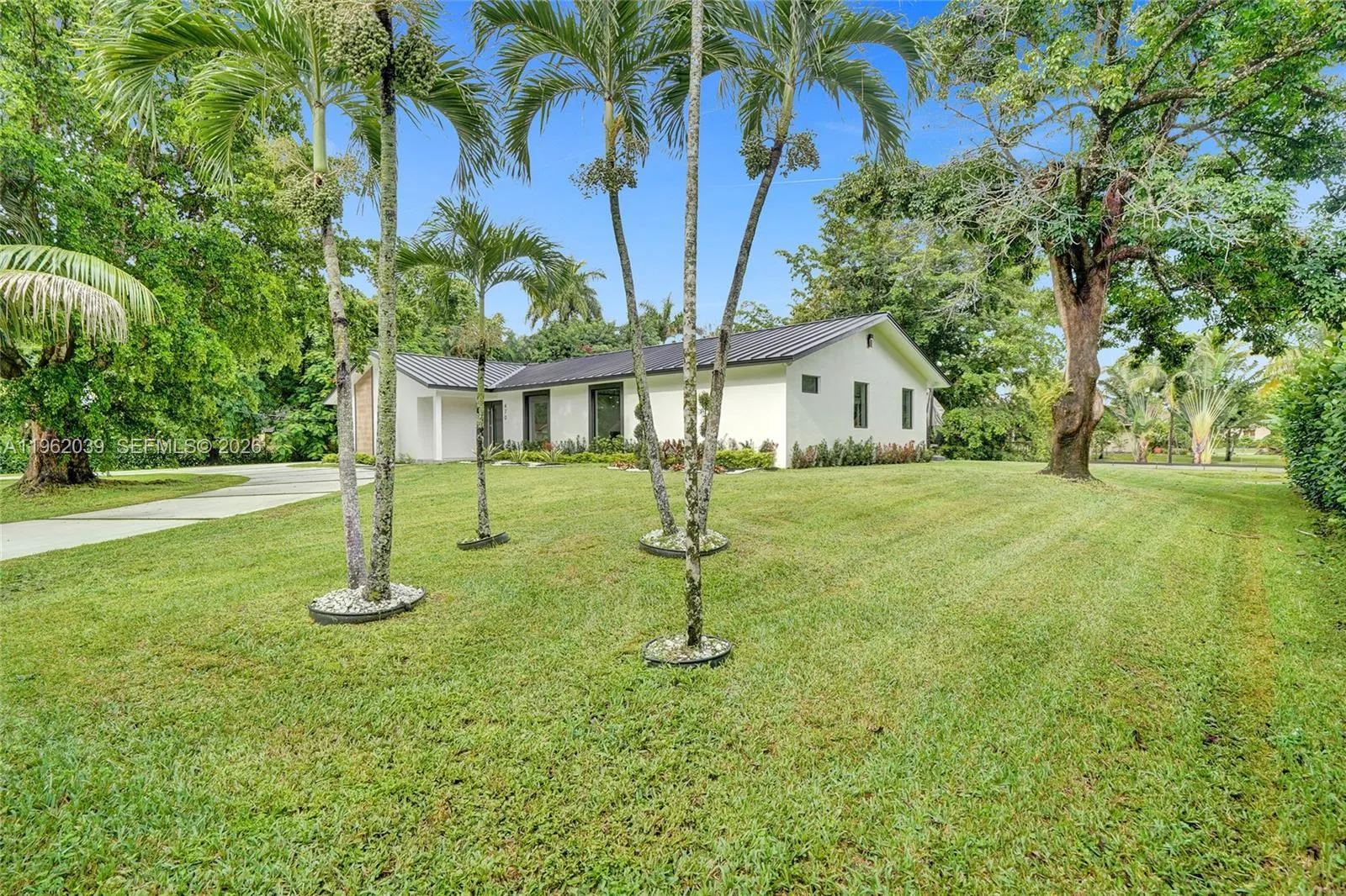 470 Petersburg Ter, Plantation, Florida 33325, Plantation, Florida 33325, 3 Bedrooms Bedrooms, ,3 BathroomsBathrooms,Residential,For Sale,470 Petersburg Ter, Plantation, Florida 33325,A11962039