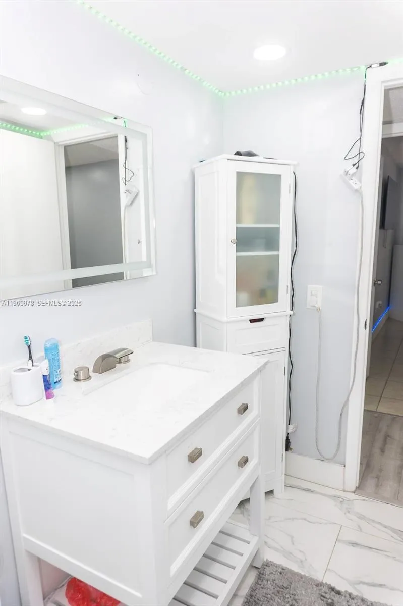 6190 W 19th Ave 201, Hialeah, Florida 33012, Hialeah, Florida 33012, 2 Bedrooms Bedrooms, ,2 BathroomsBathrooms,Residential Lease,For Rent,6190 W 19th Ave 201, Hialeah, Florida 33012,A11960978