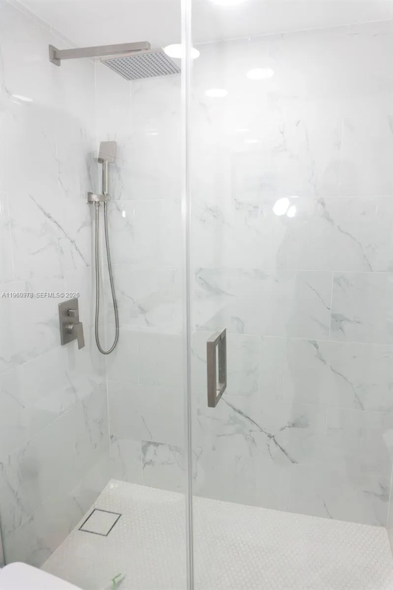 6190 W 19th Ave 201, Hialeah, Florida 33012, Hialeah, Florida 33012, 2 Bedrooms Bedrooms, ,2 BathroomsBathrooms,Residential Lease,For Rent,6190 W 19th Ave 201, Hialeah, Florida 33012,A11960978