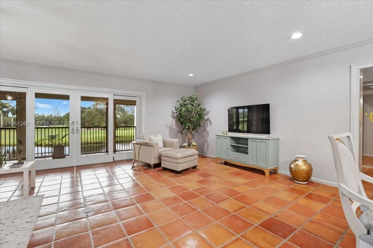 400 Nw 127th Ave 13, Plantation, Florida 33325, Plantation, Florida 33325, 4 Bedrooms Bedrooms, ,3 BathroomsBathrooms,Residential,For Sale,400 Nw 127th Ave 13, Plantation, Florida 33325,A11961260