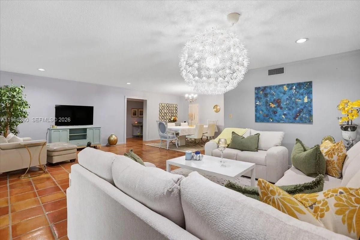 400 Nw 127th Ave 13, Plantation, Florida 33325, Plantation, Florida 33325, 4 Bedrooms Bedrooms, ,3 BathroomsBathrooms,Residential,For Sale,400 Nw 127th Ave 13, Plantation, Florida 33325,A11961260