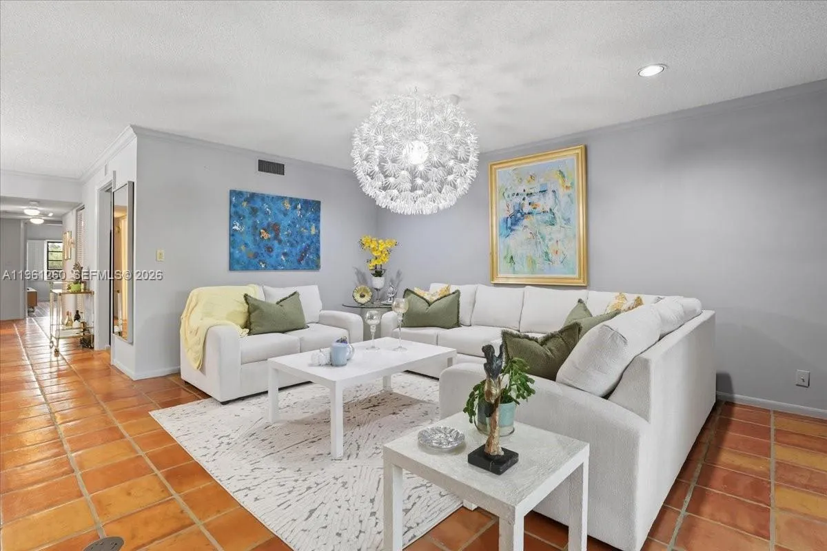 400 Nw 127th Ave 13, Plantation, Florida 33325, Plantation, Florida 33325, 4 Bedrooms Bedrooms, ,3 BathroomsBathrooms,Residential,For Sale,400 Nw 127th Ave 13, Plantation, Florida 33325,A11961260