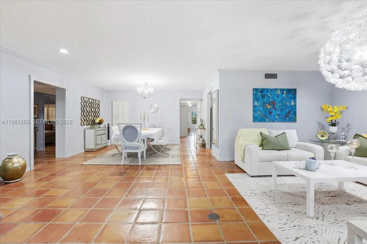 400 Nw 127th Ave 13, Plantation, Florida 33325, Plantation, Florida 33325, 4 Bedrooms Bedrooms, ,3 BathroomsBathrooms,Residential,For Sale,400 Nw 127th Ave 13, Plantation, Florida 33325,A11961260