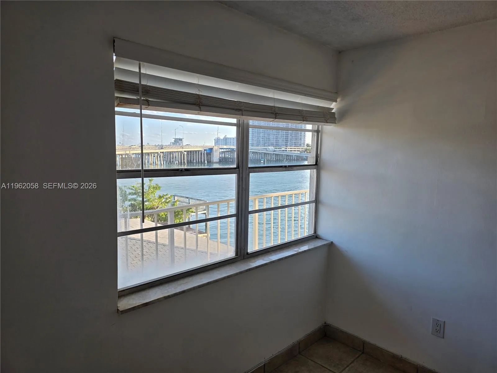 2150 Bay Dr 11, Miami Beach, Florida 33141, Miami Beach, Florida 33141, 1 Bedroom Bedrooms, ,1 BathroomBathrooms,Residential Lease,For Rent,2150 Bay Dr 11, Miami Beach, Florida 33141,A11962058