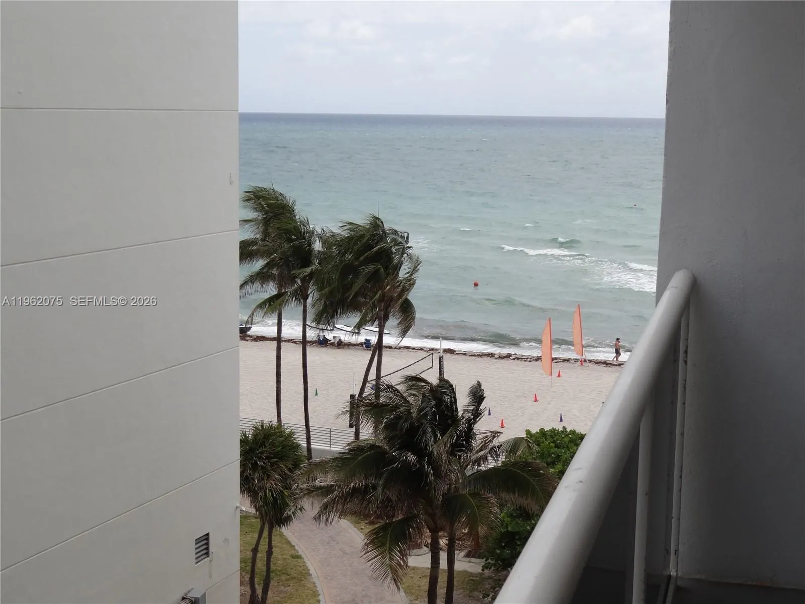 3725 S Ocean Dr 607, Hollywood, Florida 33019, Hollywood, Florida 33019, 1 Bedroom Bedrooms, ,1 BathroomBathrooms,Residential,For Sale,3725 S Ocean Dr 607, Hollywood, Florida 33019,A11962075