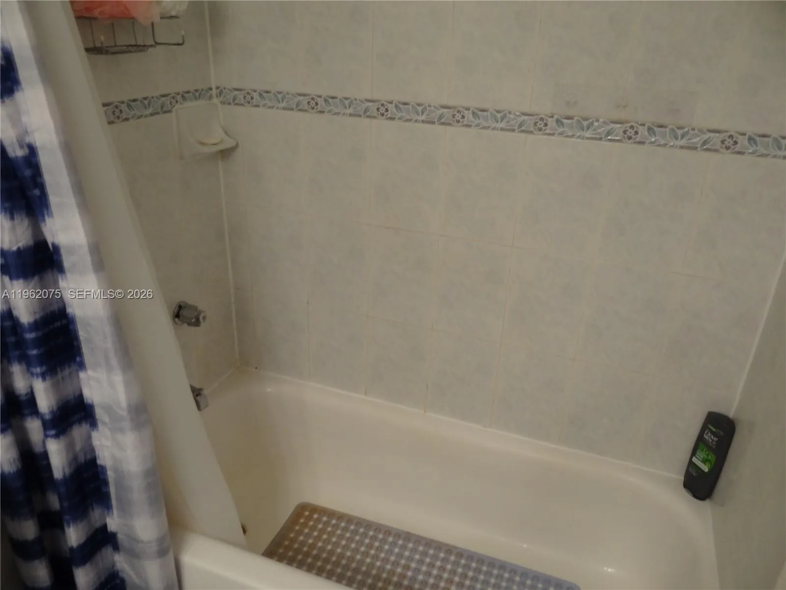 3725 S Ocean Dr 607, Hollywood, Florida 33019, Hollywood, Florida 33019, 1 Bedroom Bedrooms, ,1 BathroomBathrooms,Residential,For Sale,3725 S Ocean Dr 607, Hollywood, Florida 33019,A11962075