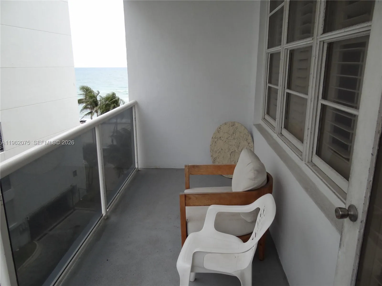 3725 S Ocean Dr 607, Hollywood, Florida 33019, Hollywood, Florida 33019, 1 Bedroom Bedrooms, ,1 BathroomBathrooms,Residential,For Sale,3725 S Ocean Dr 607, Hollywood, Florida 33019,A11962075