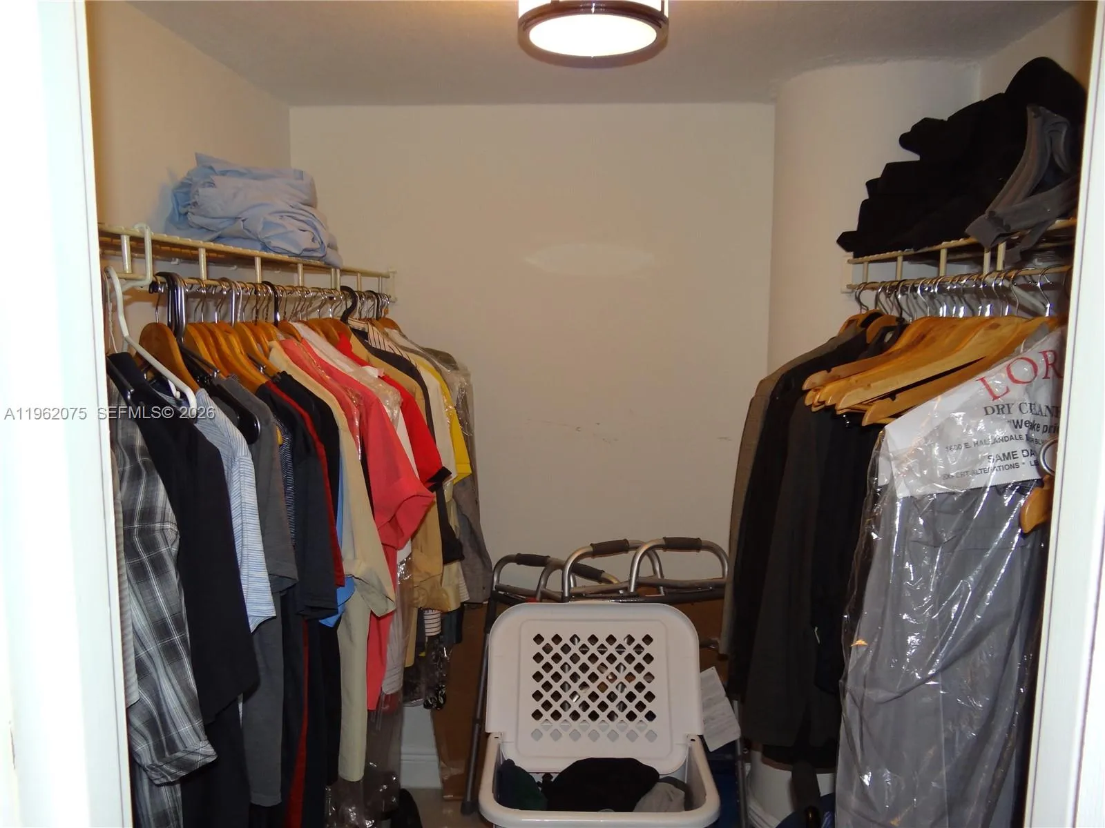 3725 S Ocean Dr 607, Hollywood, Florida 33019, Hollywood, Florida 33019, 1 Bedroom Bedrooms, ,1 BathroomBathrooms,Residential,For Sale,3725 S Ocean Dr 607, Hollywood, Florida 33019,A11962075