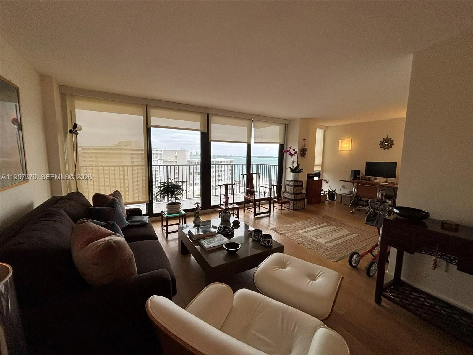 Miami, Florida 33131, 1 Bedroom Bedrooms, ,2 BathroomsBathrooms,Residential,For Sale,A11957375