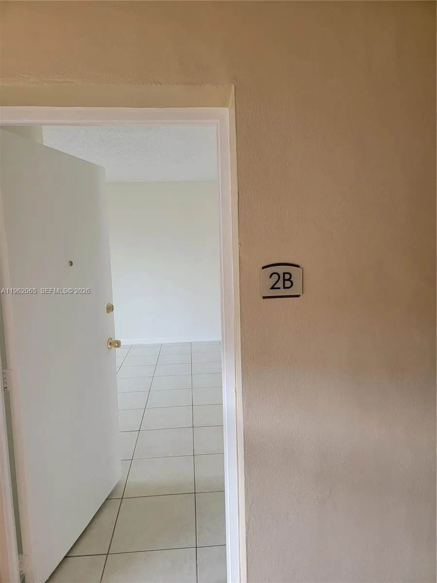 4174 Nw 79th Ave 2b, Doral, Florida 33166, Doral, Florida 33166, 2 Bedrooms Bedrooms, ,2 BathroomsBathrooms,Residential Lease,For Rent,4174 Nw 79th Ave 2b, Doral, Florida 33166,A11962065