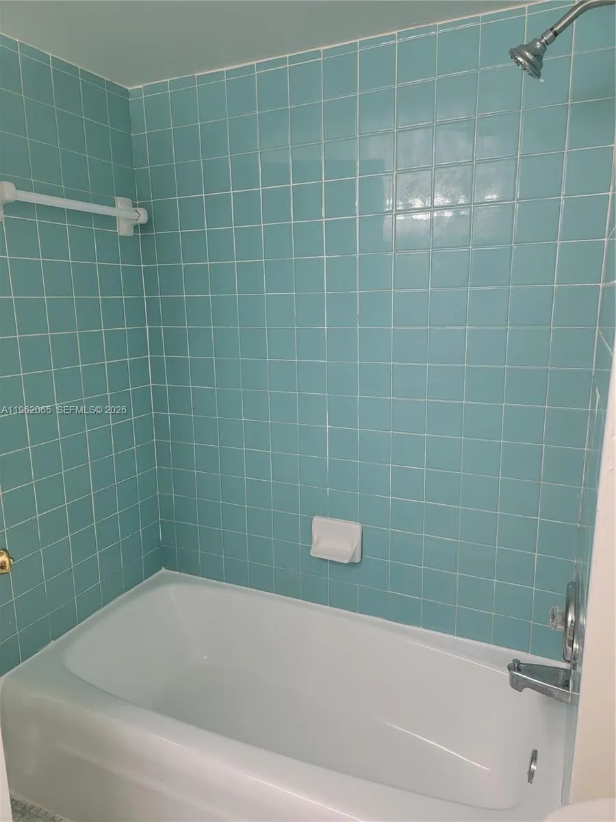 4174 Nw 79th Ave 2b, Doral, Florida 33166, Doral, Florida 33166, 2 Bedrooms Bedrooms, ,2 BathroomsBathrooms,Residential Lease,For Rent,4174 Nw 79th Ave 2b, Doral, Florida 33166,A11962065