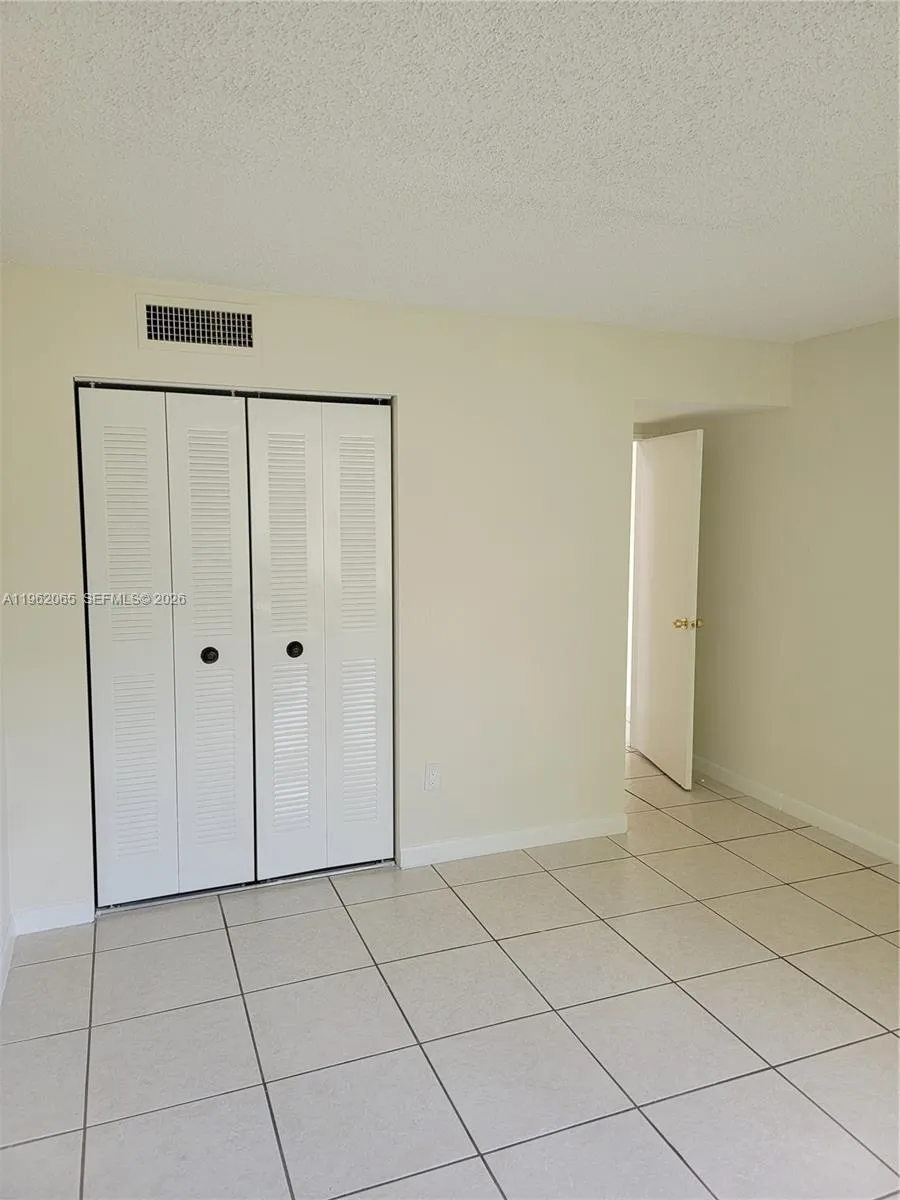 4174 Nw 79th Ave 2b, Doral, Florida 33166, Doral, Florida 33166, 2 Bedrooms Bedrooms, ,2 BathroomsBathrooms,Residential Lease,For Rent,4174 Nw 79th Ave 2b, Doral, Florida 33166,A11962065